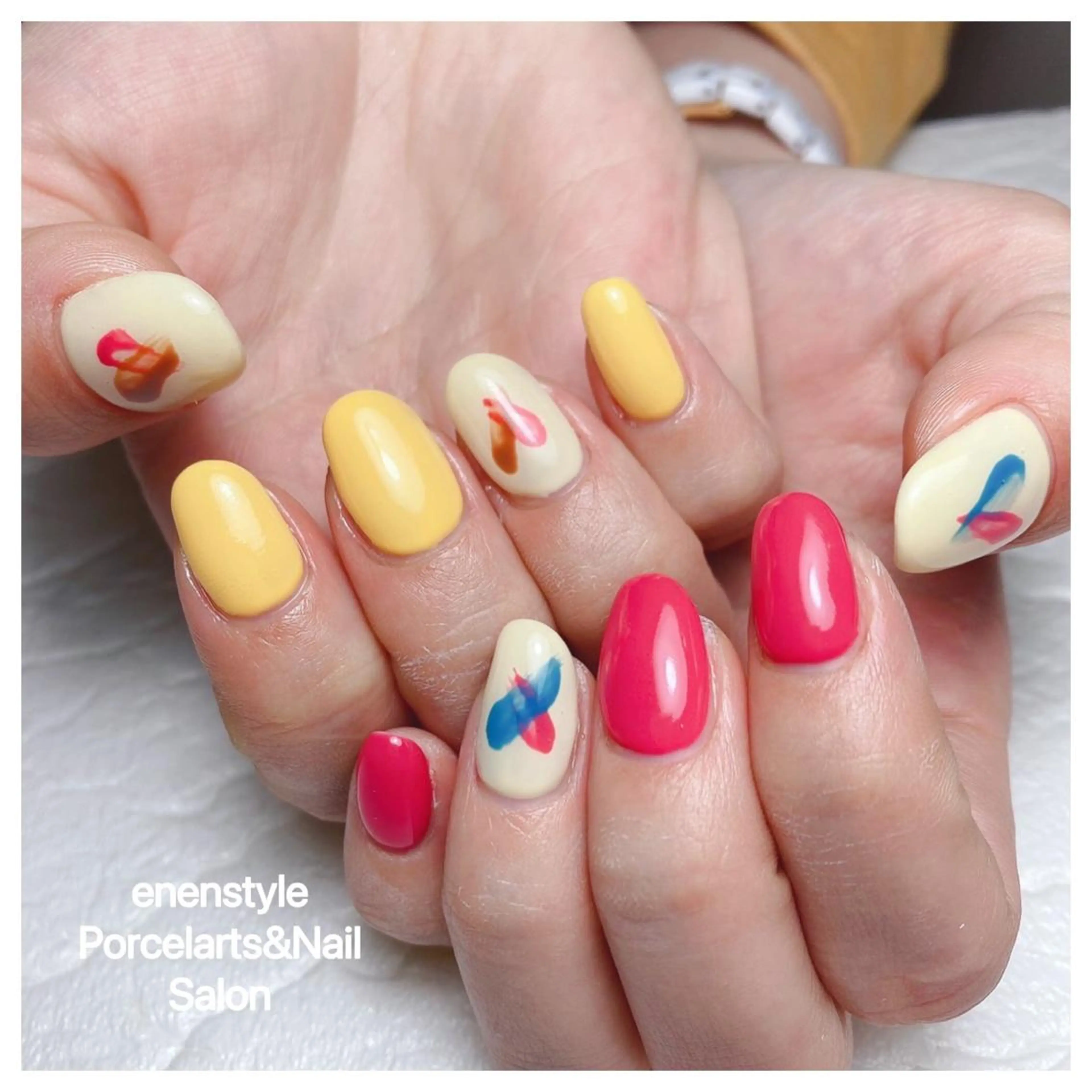 ミディアム ネイル 👑enen style👑のネイルデザイン