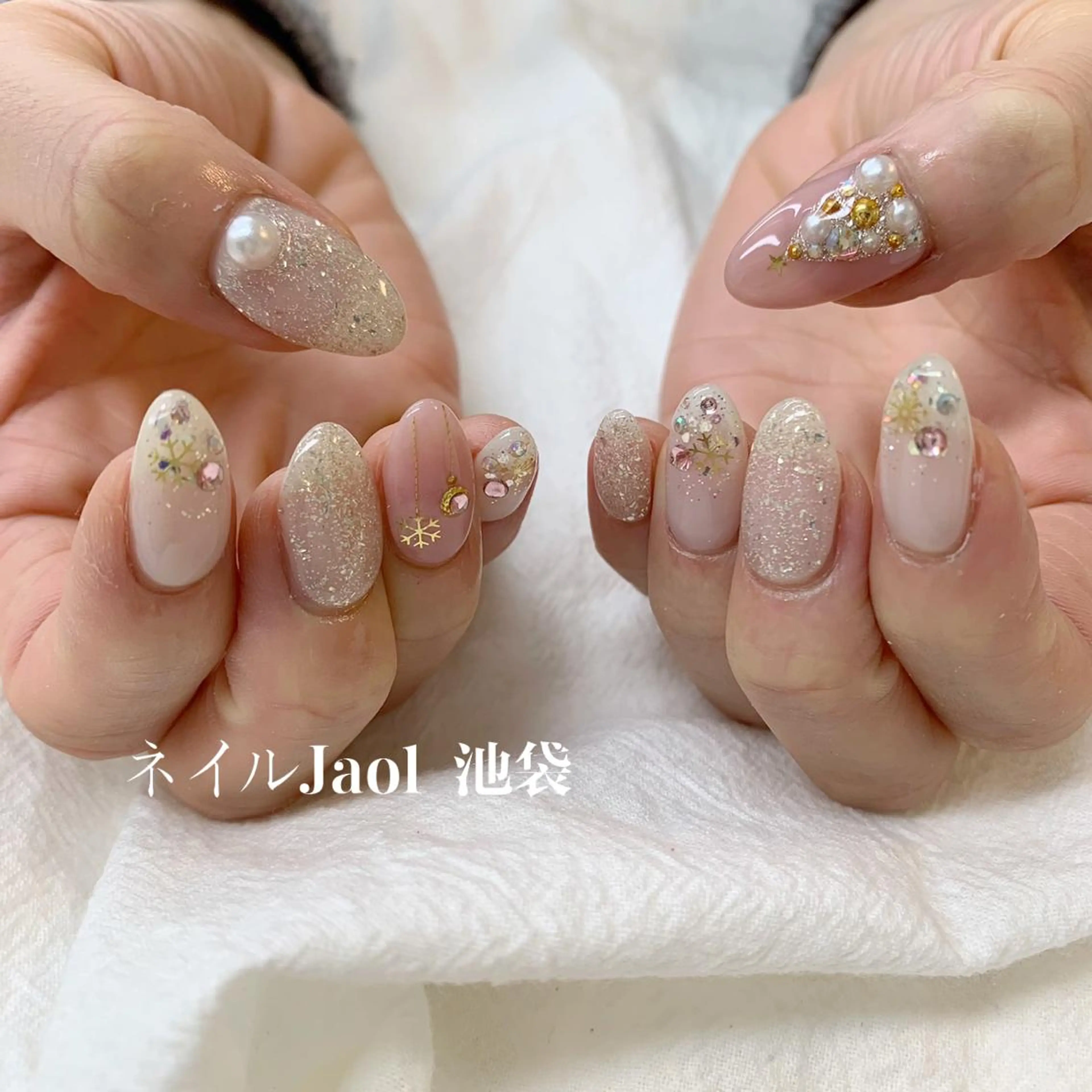 ミディアム クリスマス nail jaol池袋店所属・ネイルJaol 池袋のネイルデザイン