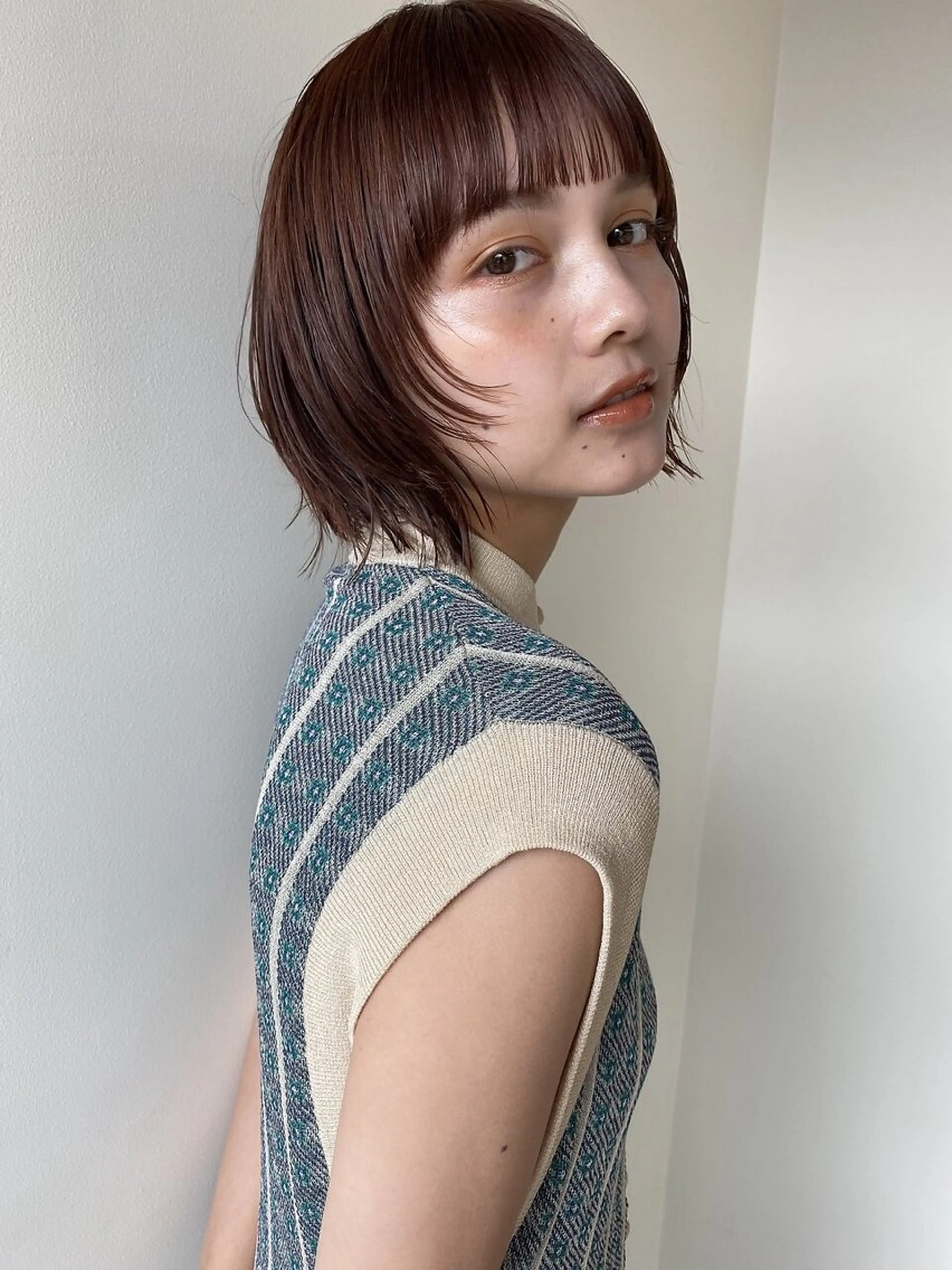 カラー YUJIN 似合わせメンズカットのヘアスタイル
