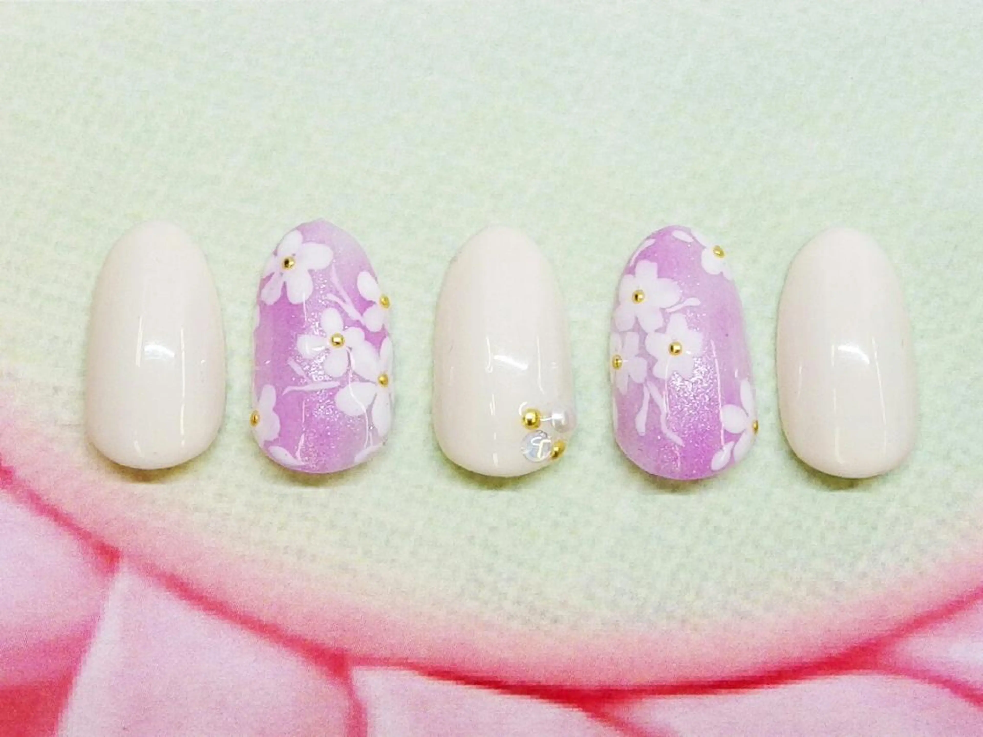 ネイル 春ネイル ティーエヌ 金山駅東口店のネイルデザイン