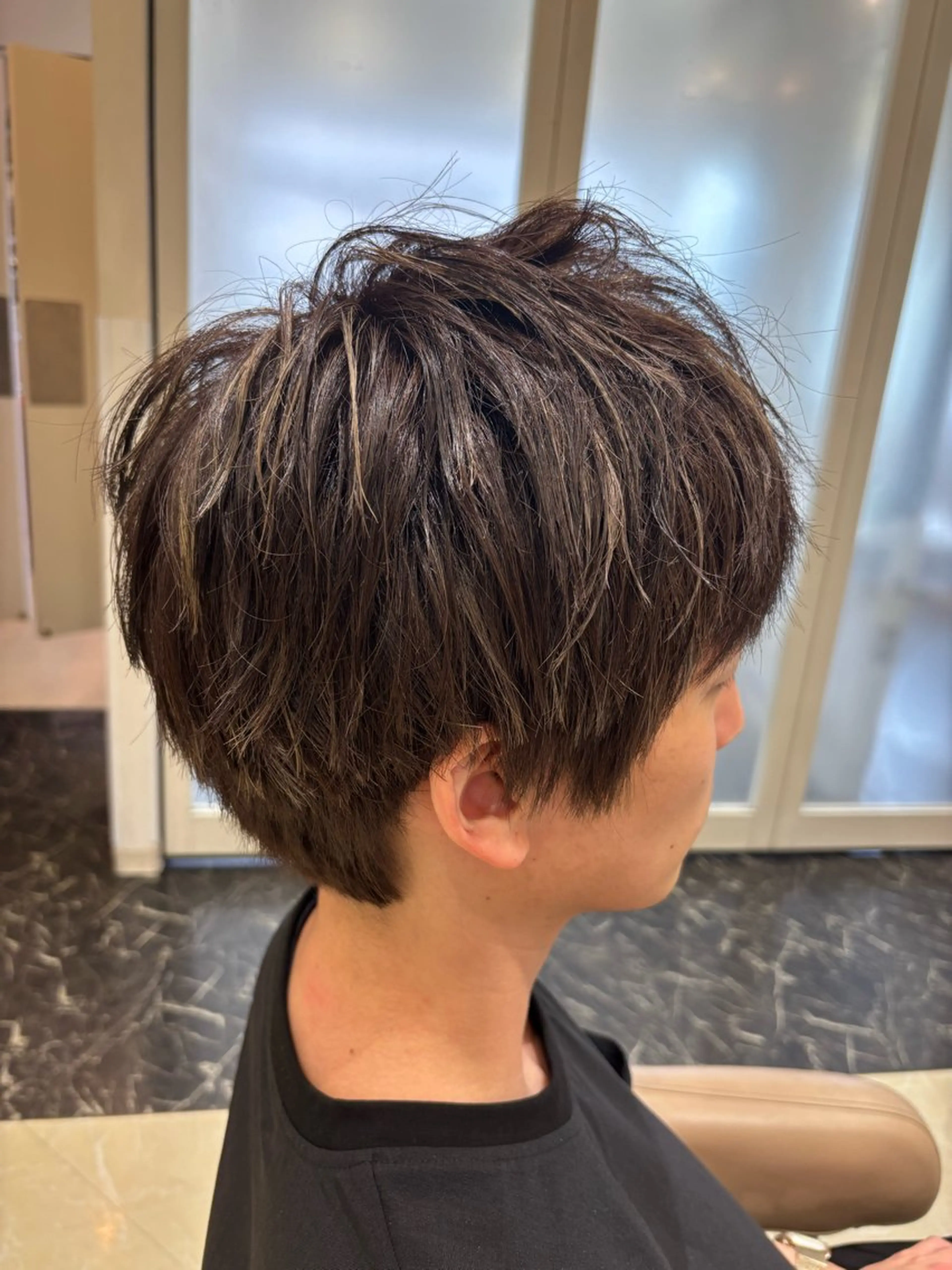 ショート カラー 失敗しないパーマ 赤塚雄輝のヘアスタイル