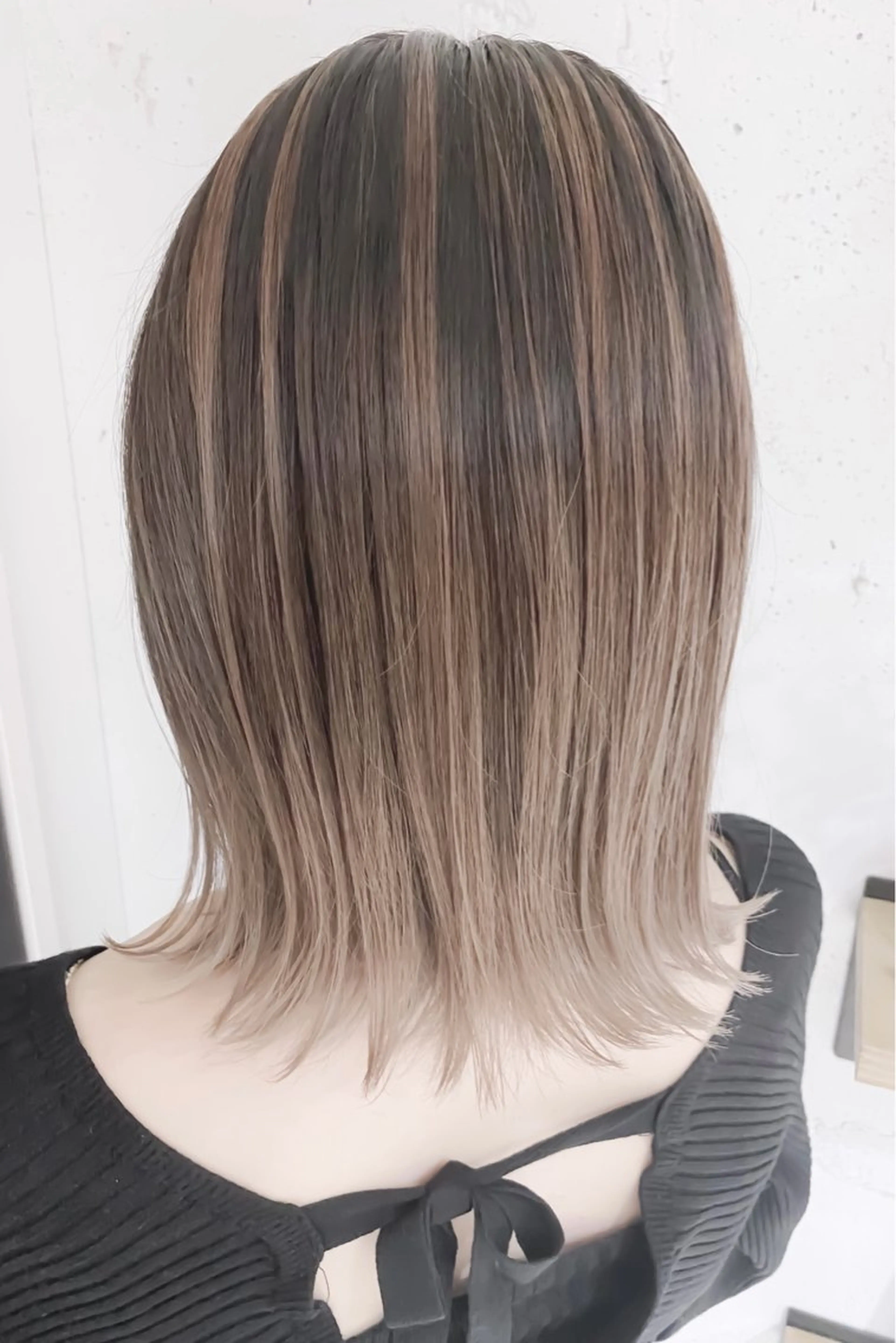 ショート カラー バレイヤージュ ブリーチ 透明感カラー ダブルカラー ハイライトカラー 竹内ケンゴ🇰🇷 EIGHT藤沢のヘアスタイル