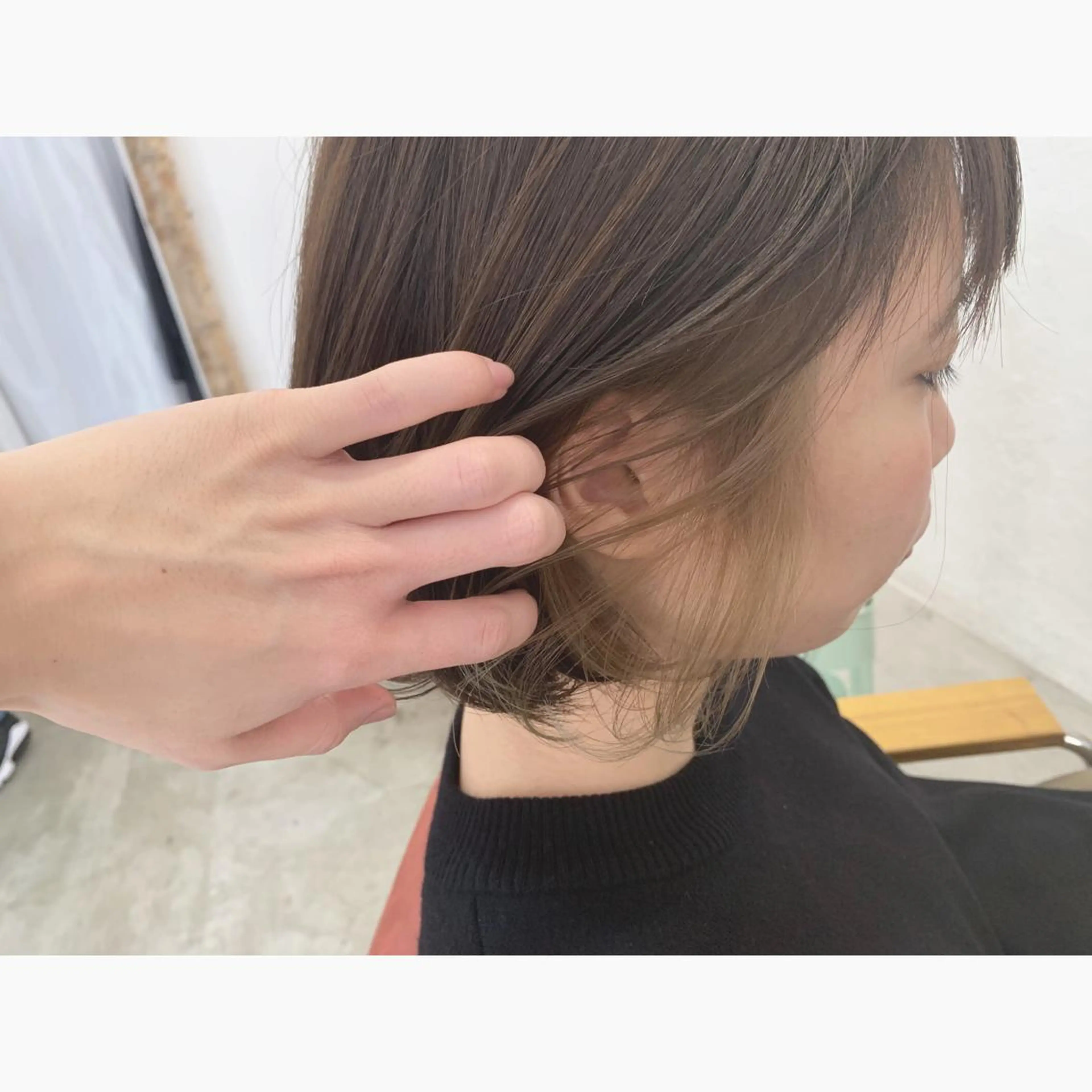 ミディアム カラー fio マナミのヘアスタイル