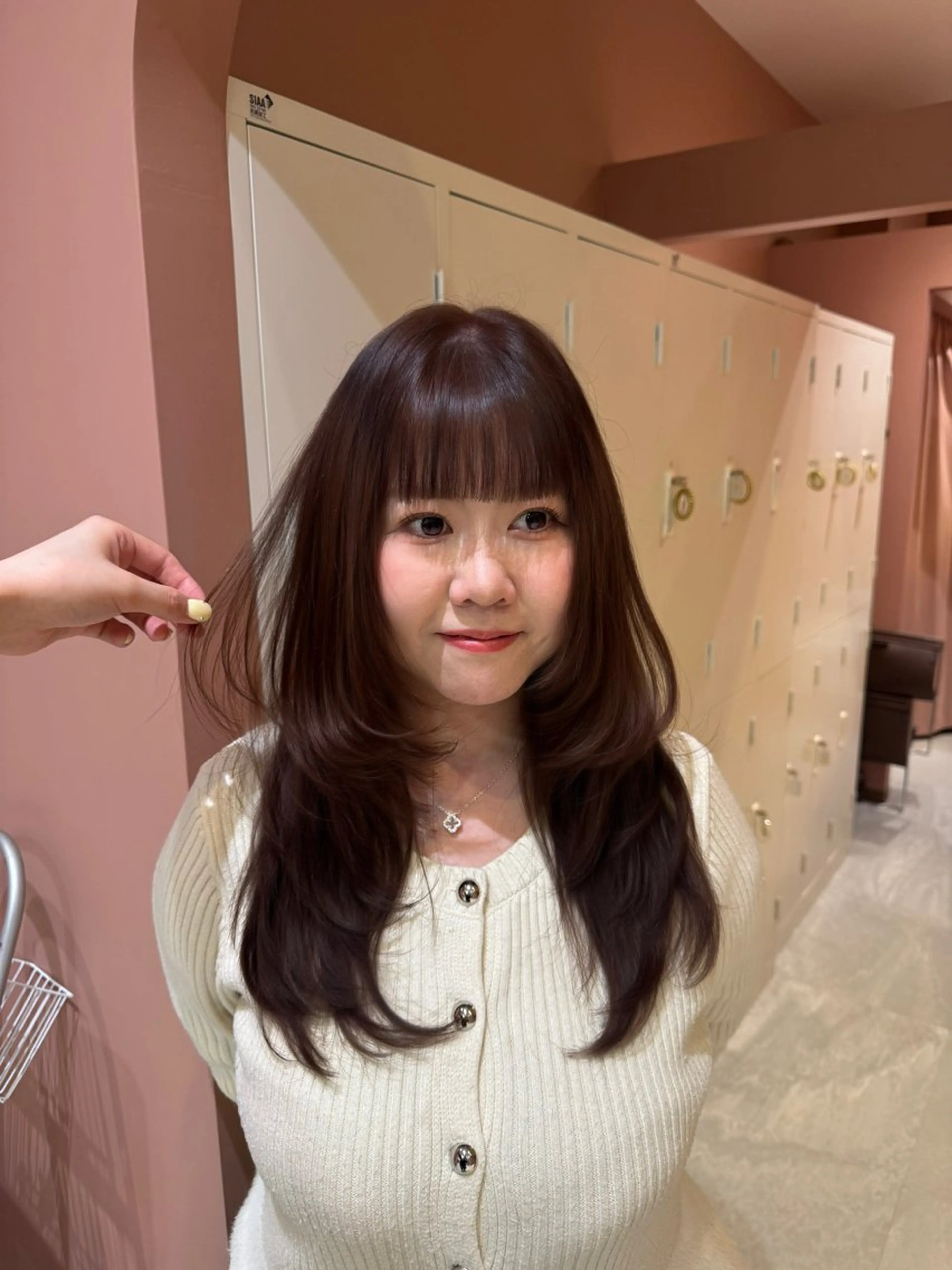 ロング カット ヘアカラー 山本 望華のヘアスタイル