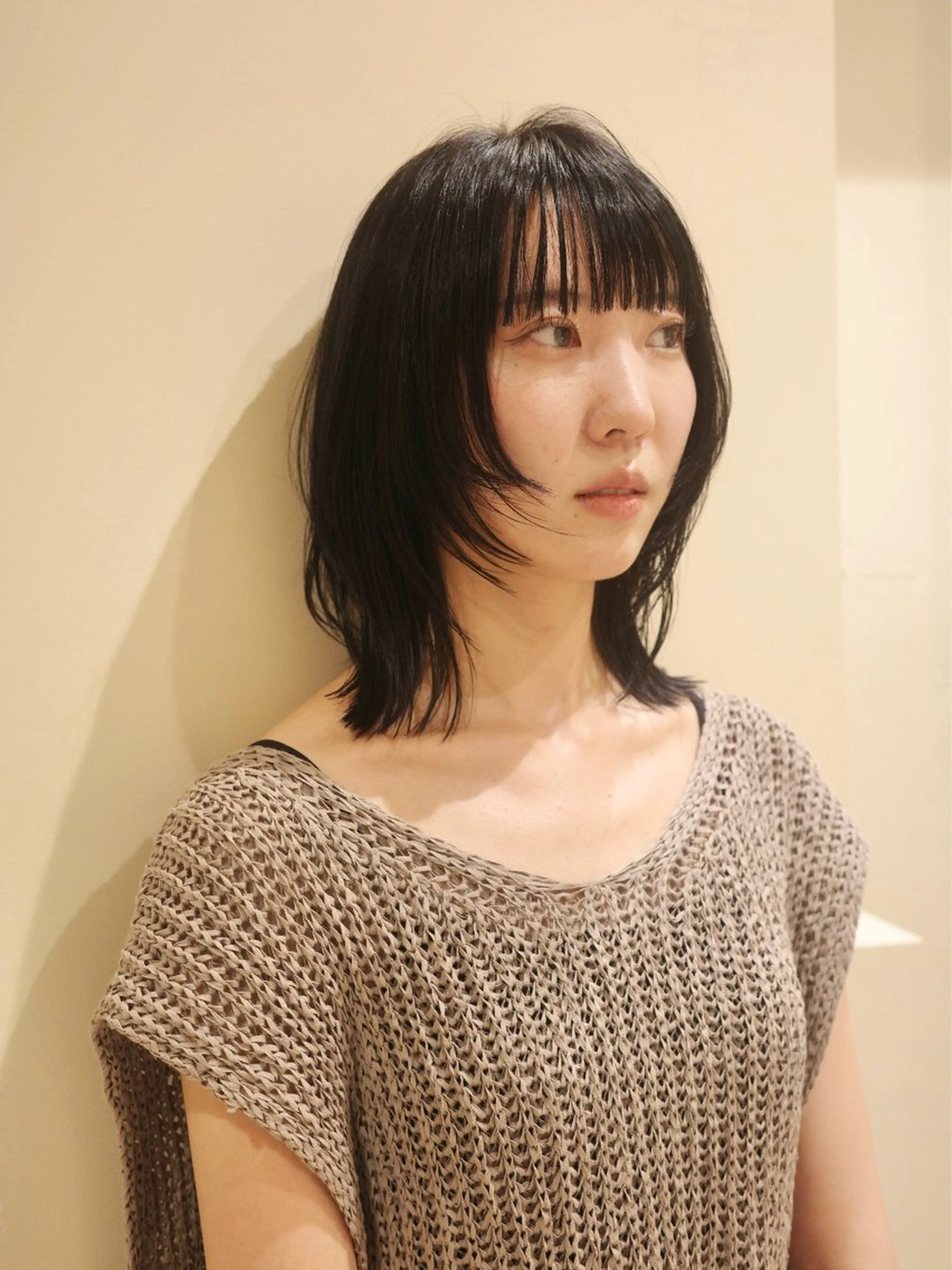 ミディアム カラー アカツ ミナのヘアスタイル