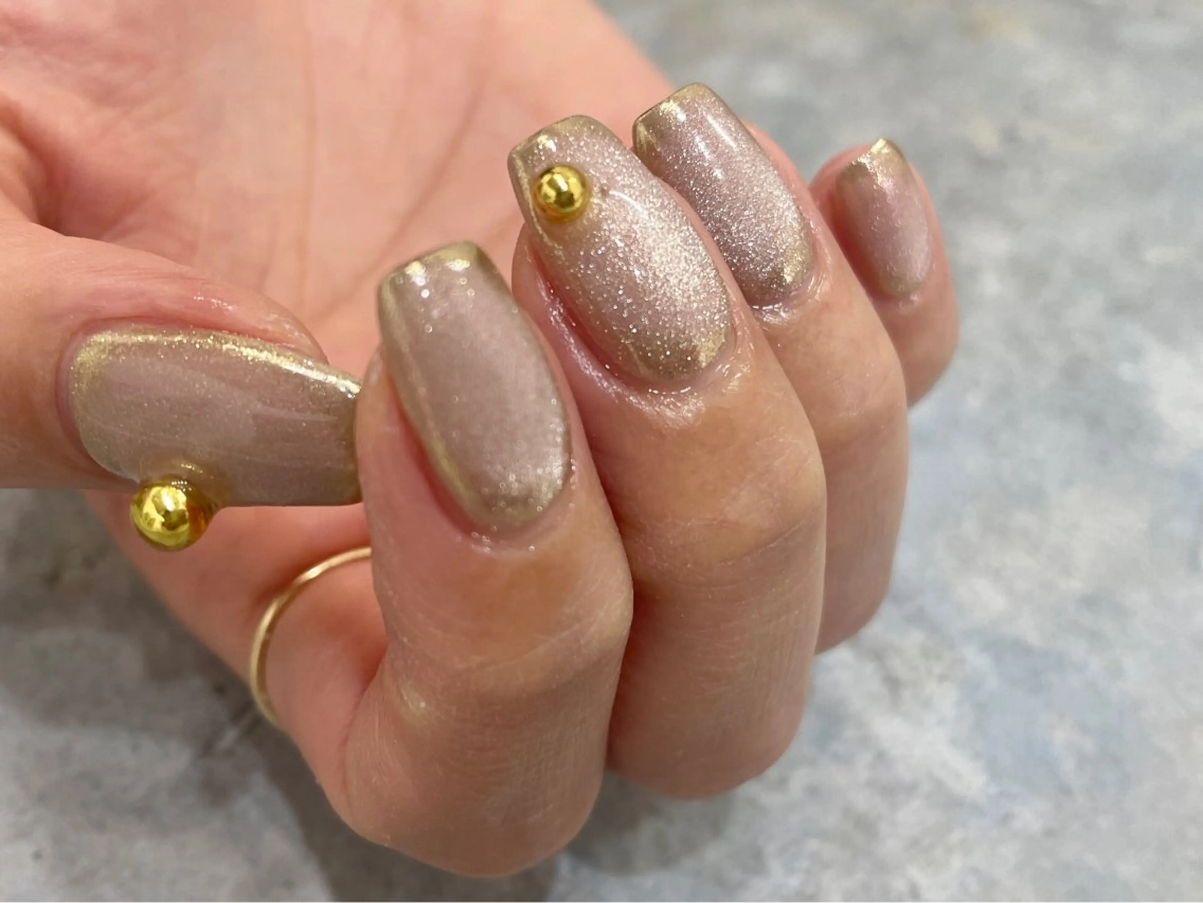 ネイル 氷ネイル・うるうるネイル 韓国ネイル マグネットネイル ミラーネイル ニュアンスネイル ハンドネイル 園田 ソノダのネイルデザイン