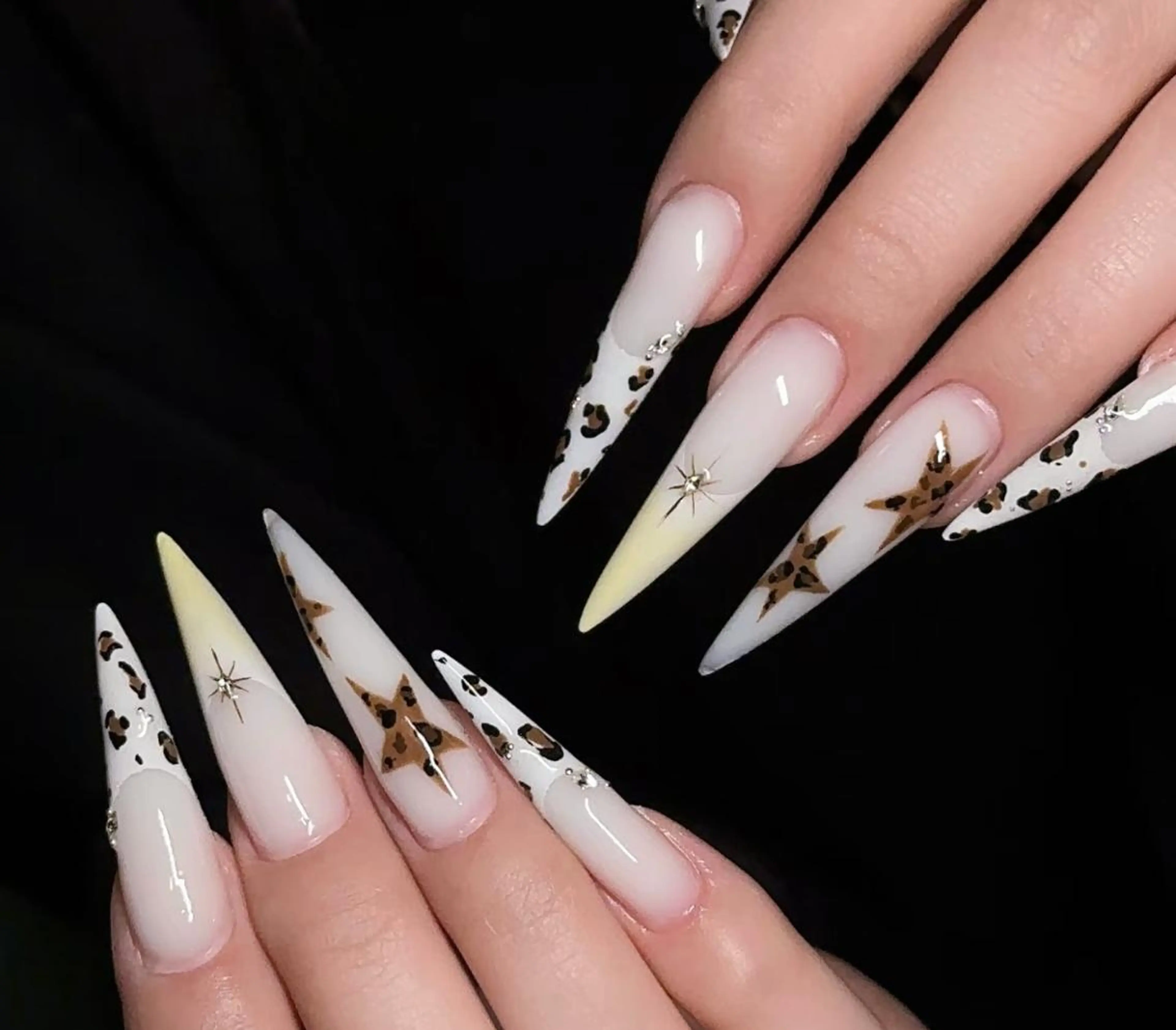 ネイル ハンドネイル ハンドケア 🍑 momo_nailのネイルデザイン