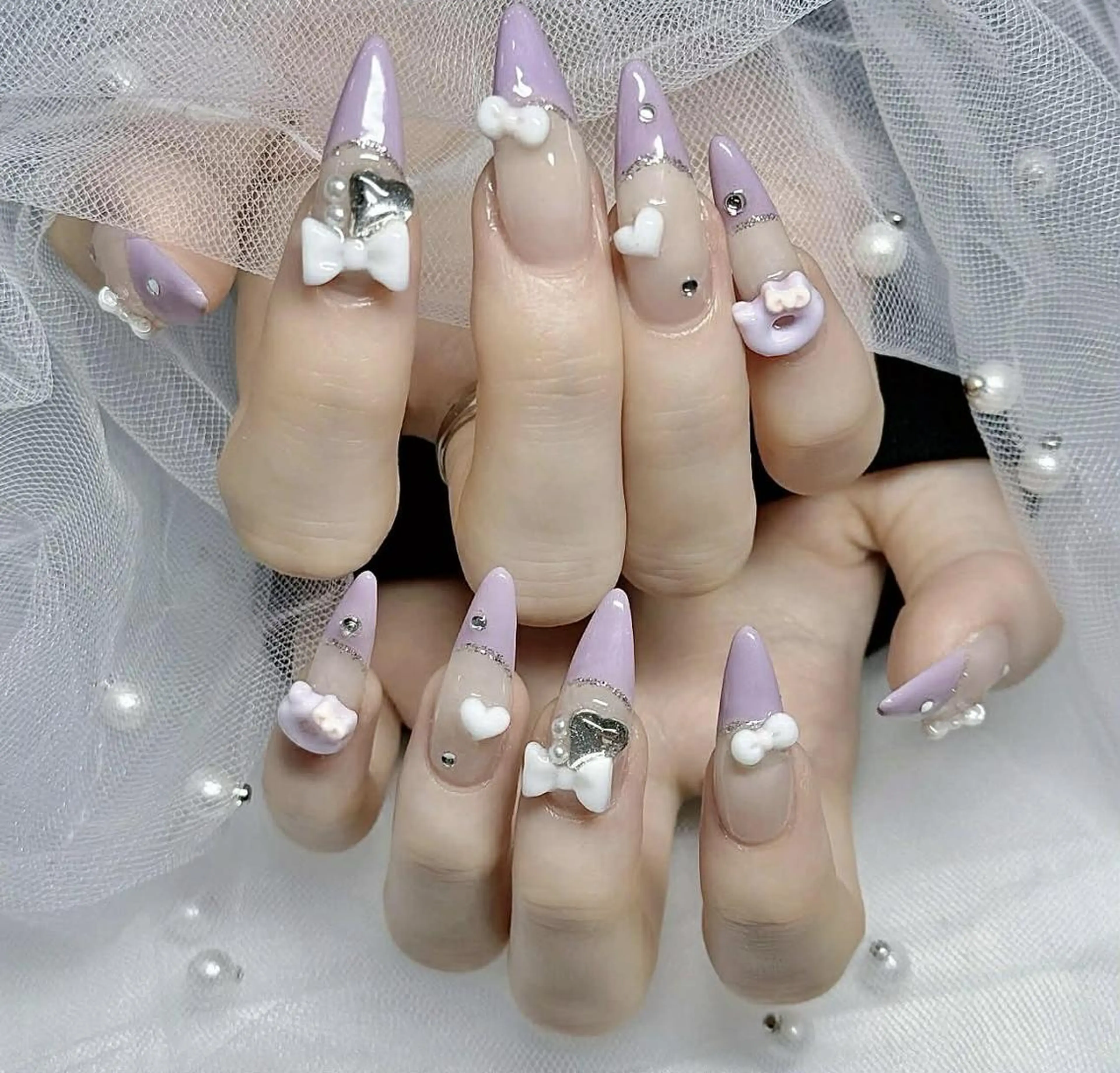 ロング カラー ベージュカラー グラデーションカラー ピンクカラー 韓国風ヘア ハンドネイル Bling Salonのネイルデザイン