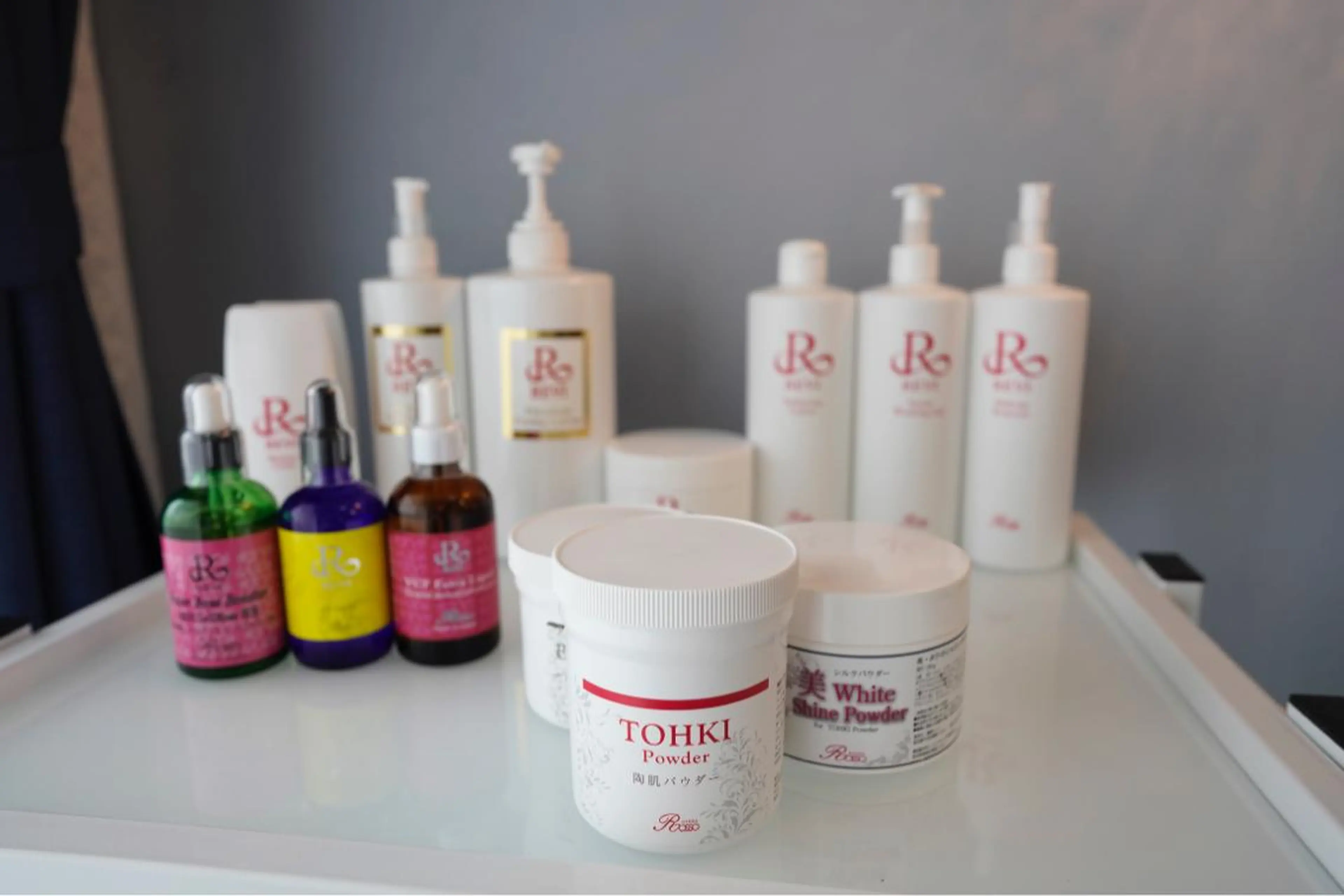 ロング カラー パーマ ヘアアレンジ メンズ キッズ ネイル マツエク・マツパ アイブロウ 幹細胞ハーブ🇰🇷 自分史上最高の美肌へのエステ・リラクイメージ