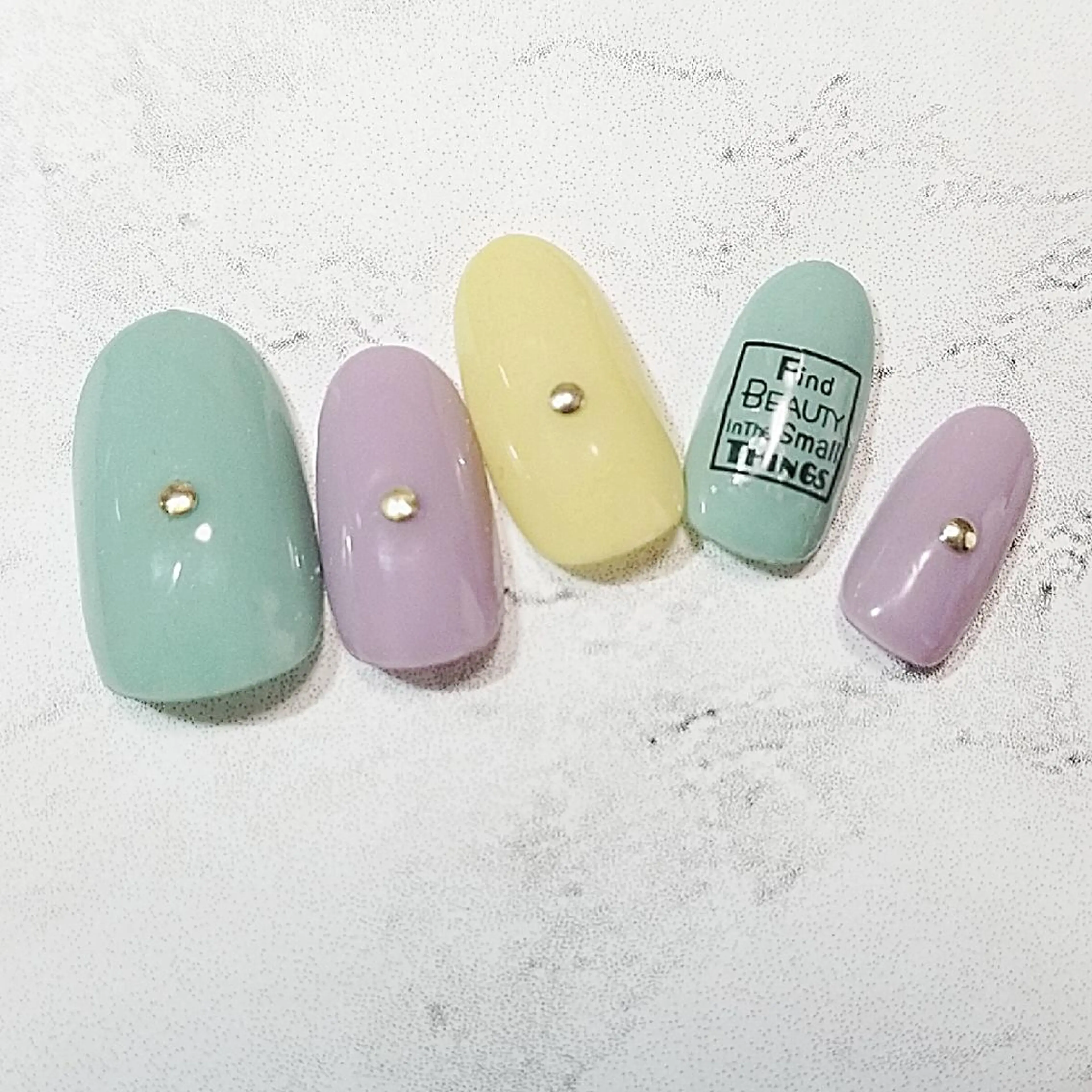 ネイル パステルネイル 博多ネイル ｍｉｍｉのネイルデザイン