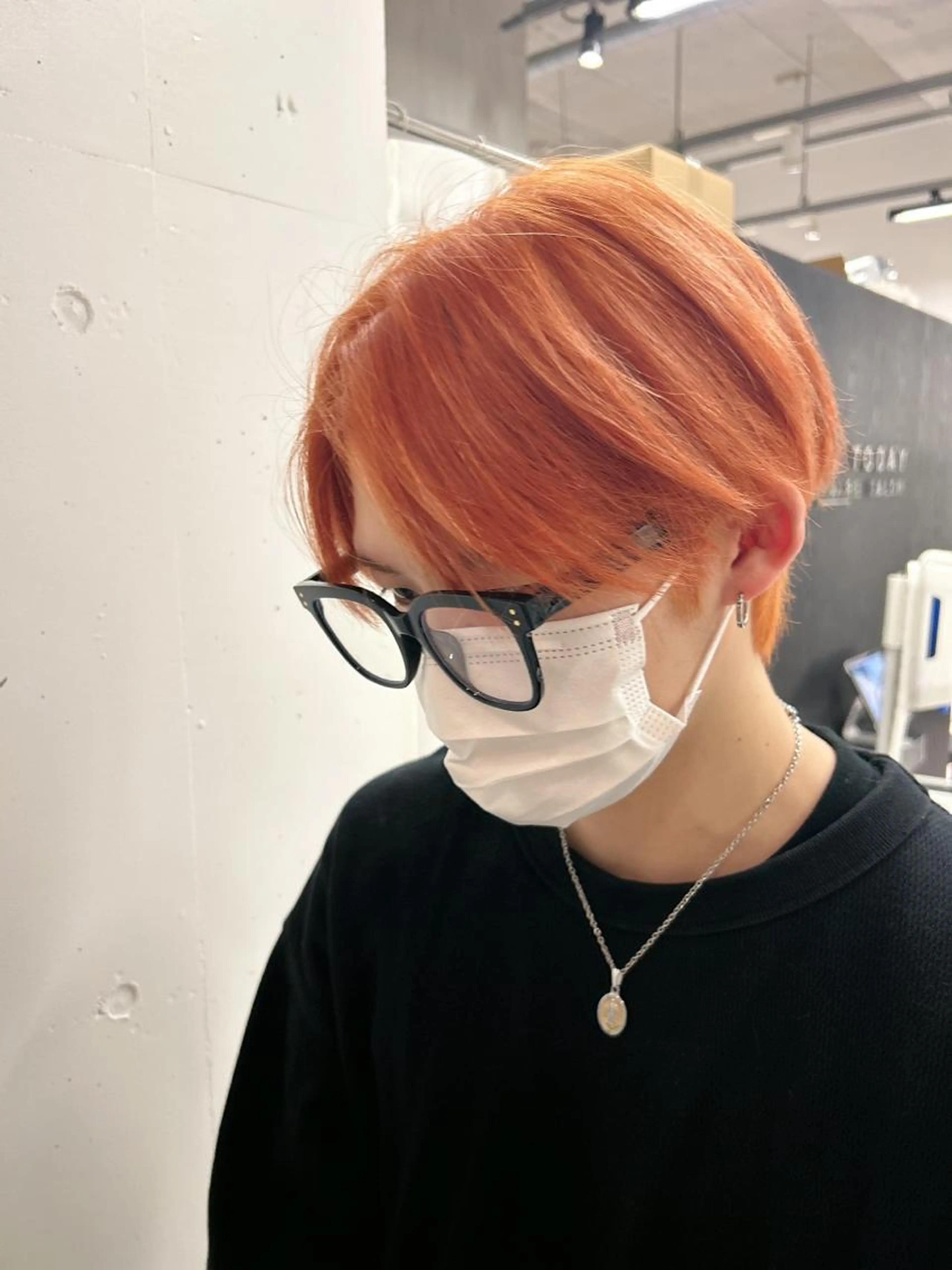 初回メンズ限定💁‍♂️60%割引㊙️似合わせカット&ブリーチオンカラー&ダメージ完全回復トリートメント（ダメージレス）の写真