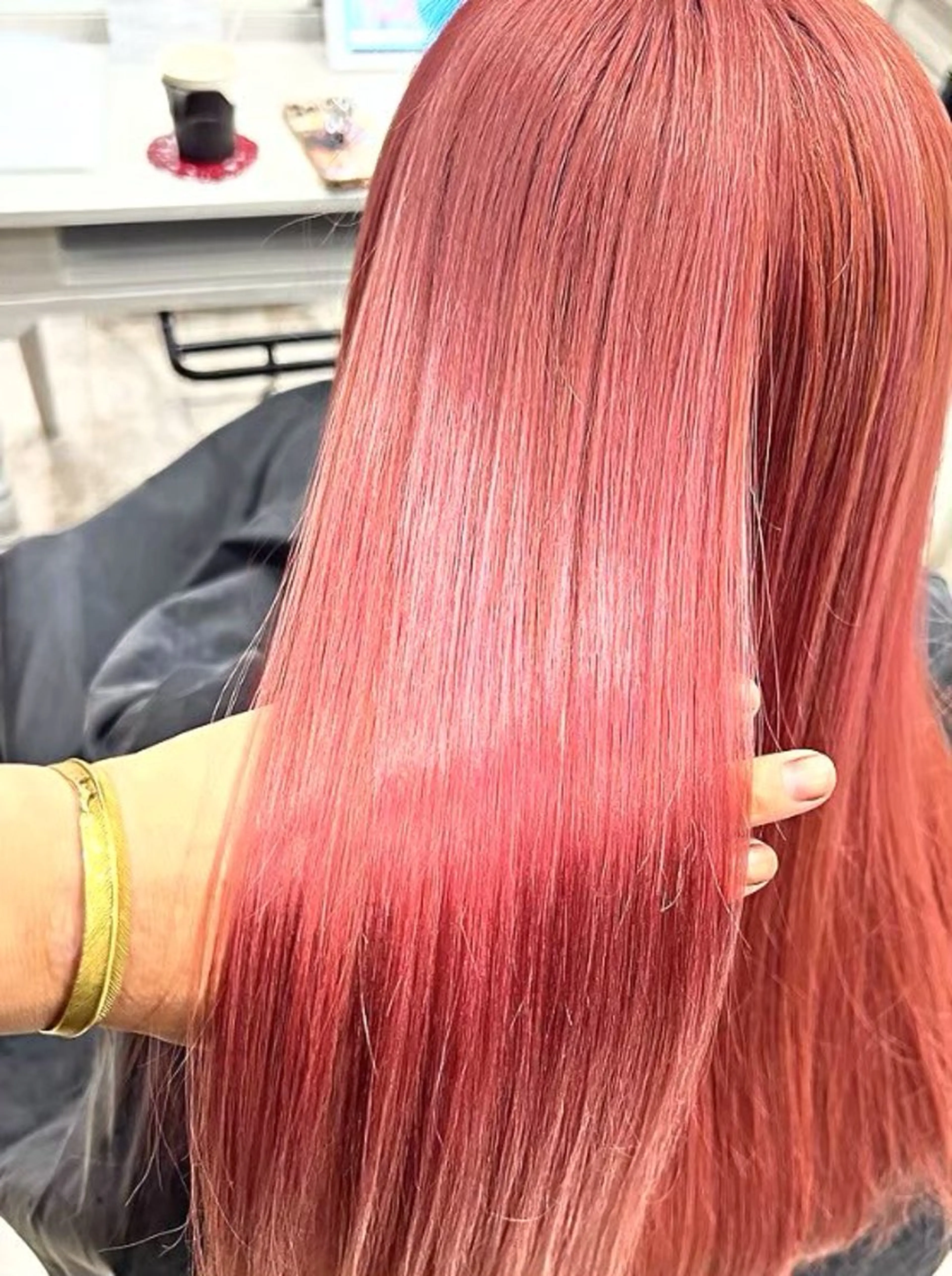 ロング カラー ブリーチ ピンクカラー 暖色カラー🩷 ハイトーン🦋/紗矢のヘアスタイル