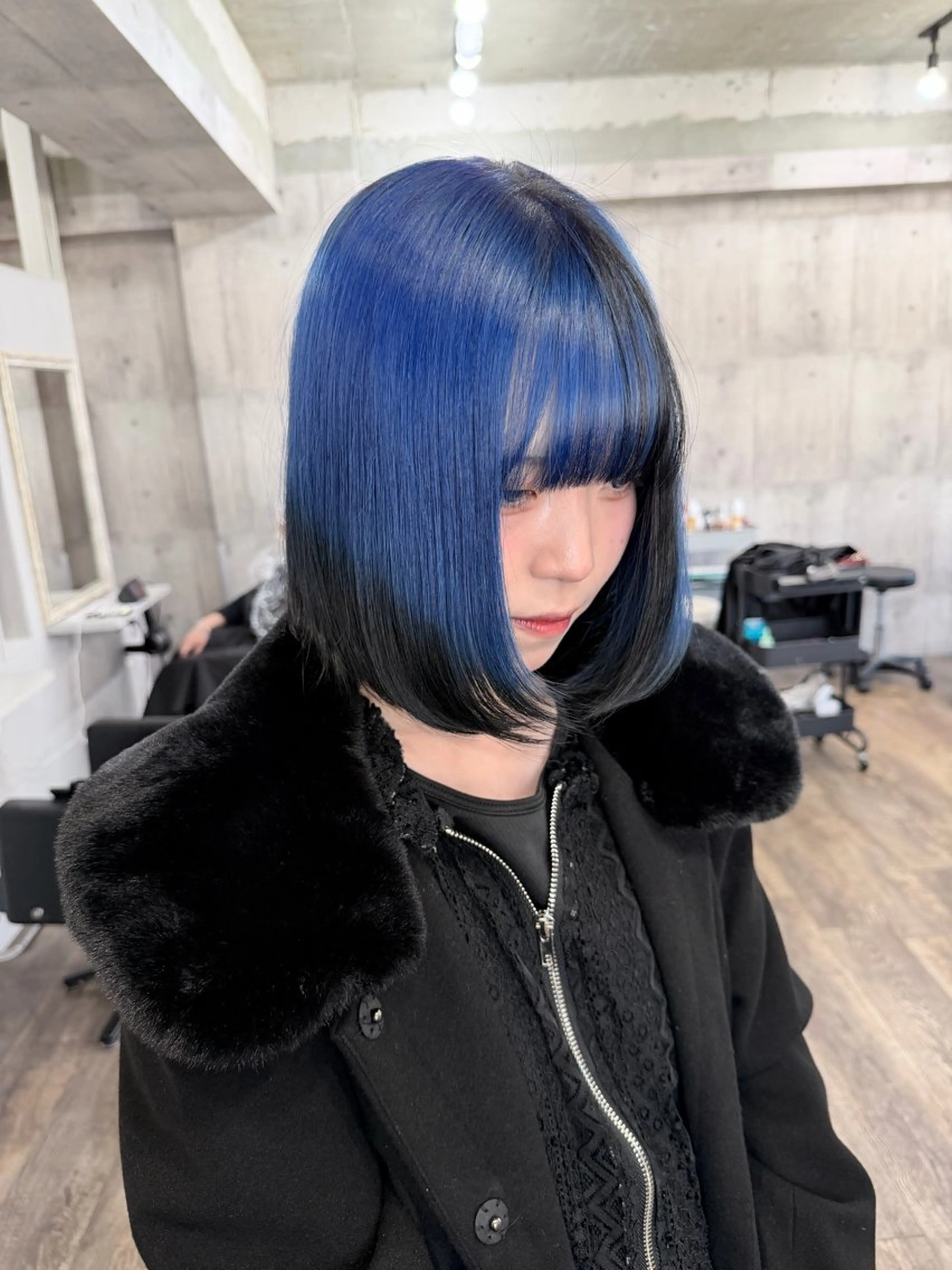 ミディアム ボブ ハイライト レイヤーカット サニーサイド大名 ダブルカラー髪質改善のヘアスタイル