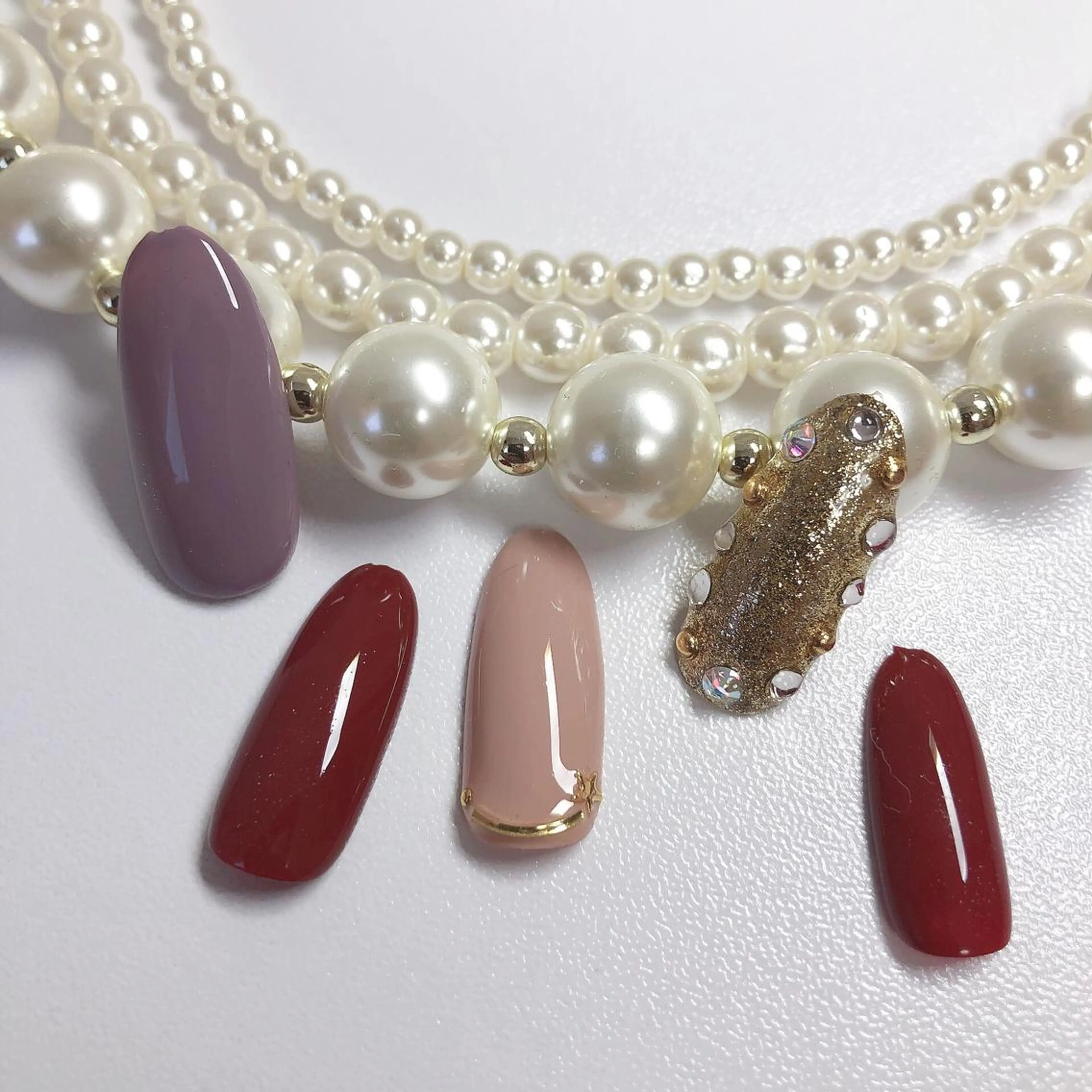 ネイル シンプルネイル ストーンネイル Beauty  Nailのネイルデザイン