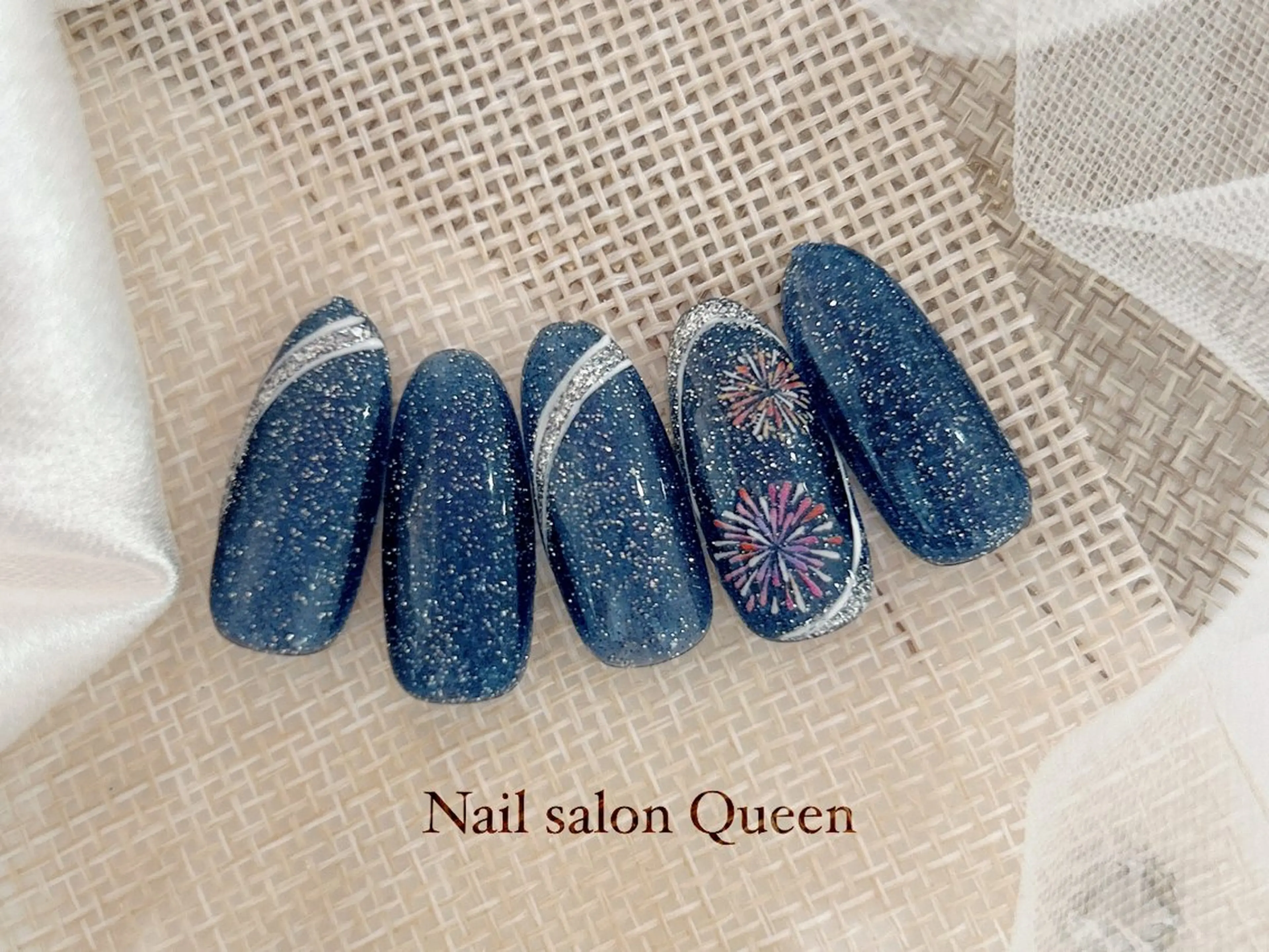 ネイル ハンドネイル ネイルサロンクイーン 東京/新宿/大久保のネイルデザイン