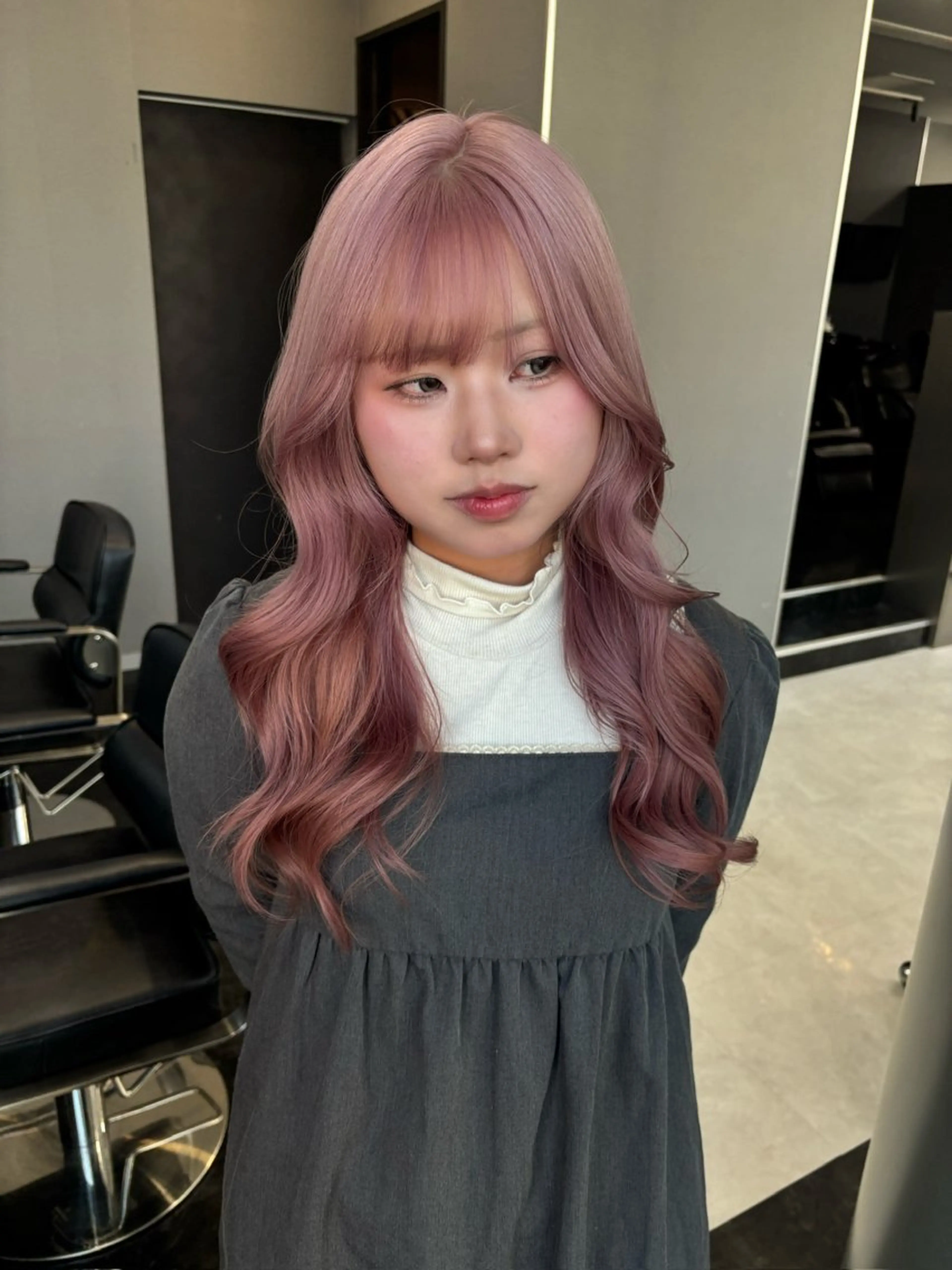 ロング カラー ヘアアレンジ カット ヘアカラー トリートメント ミルクティー/ピンク カラー/ みう🎀のヘアスタイル