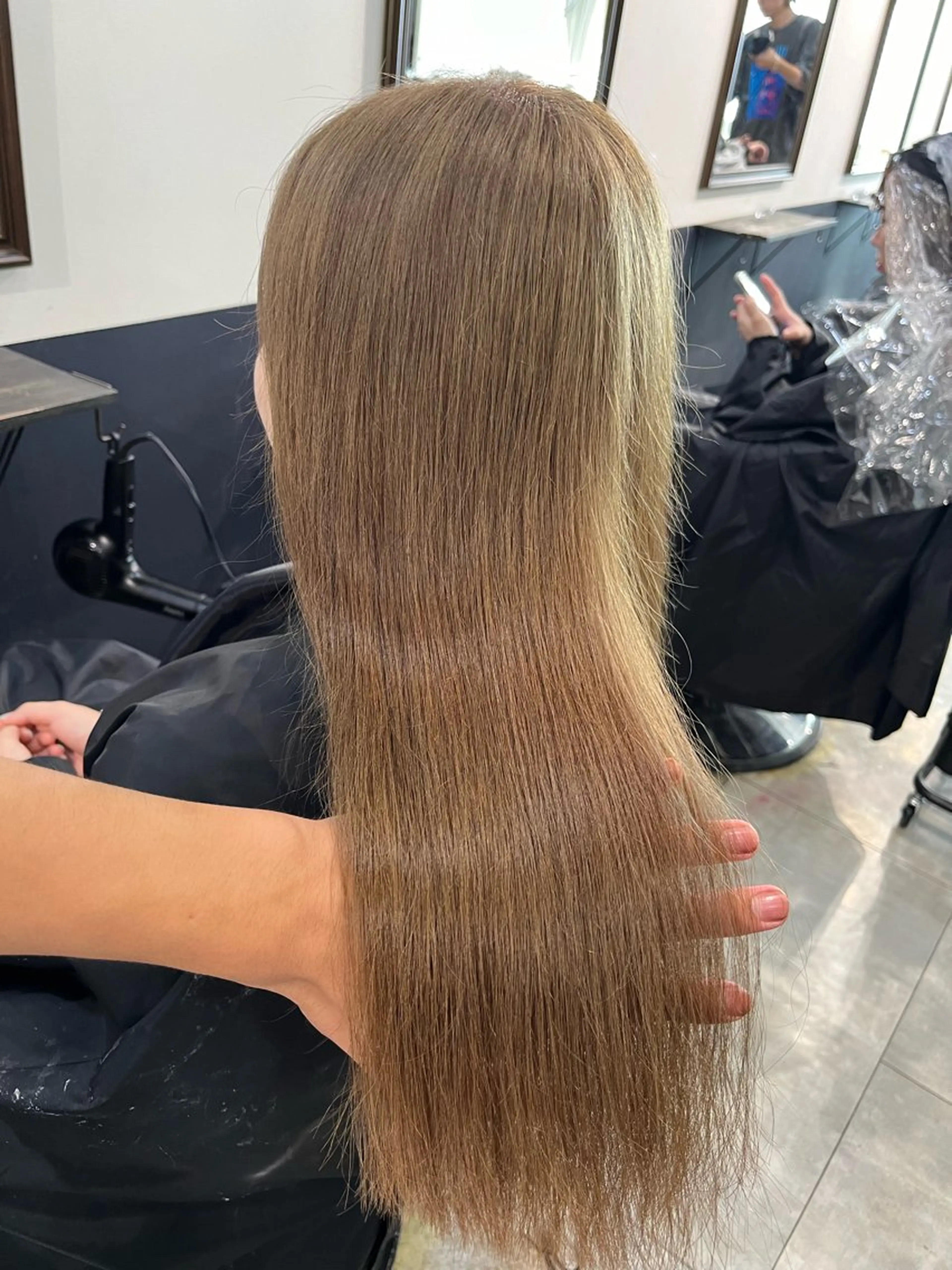 ロング カット ヘアカラー トリートメント 🌈カラー特化 ハイトーンけいと🌈のヘアスタイル