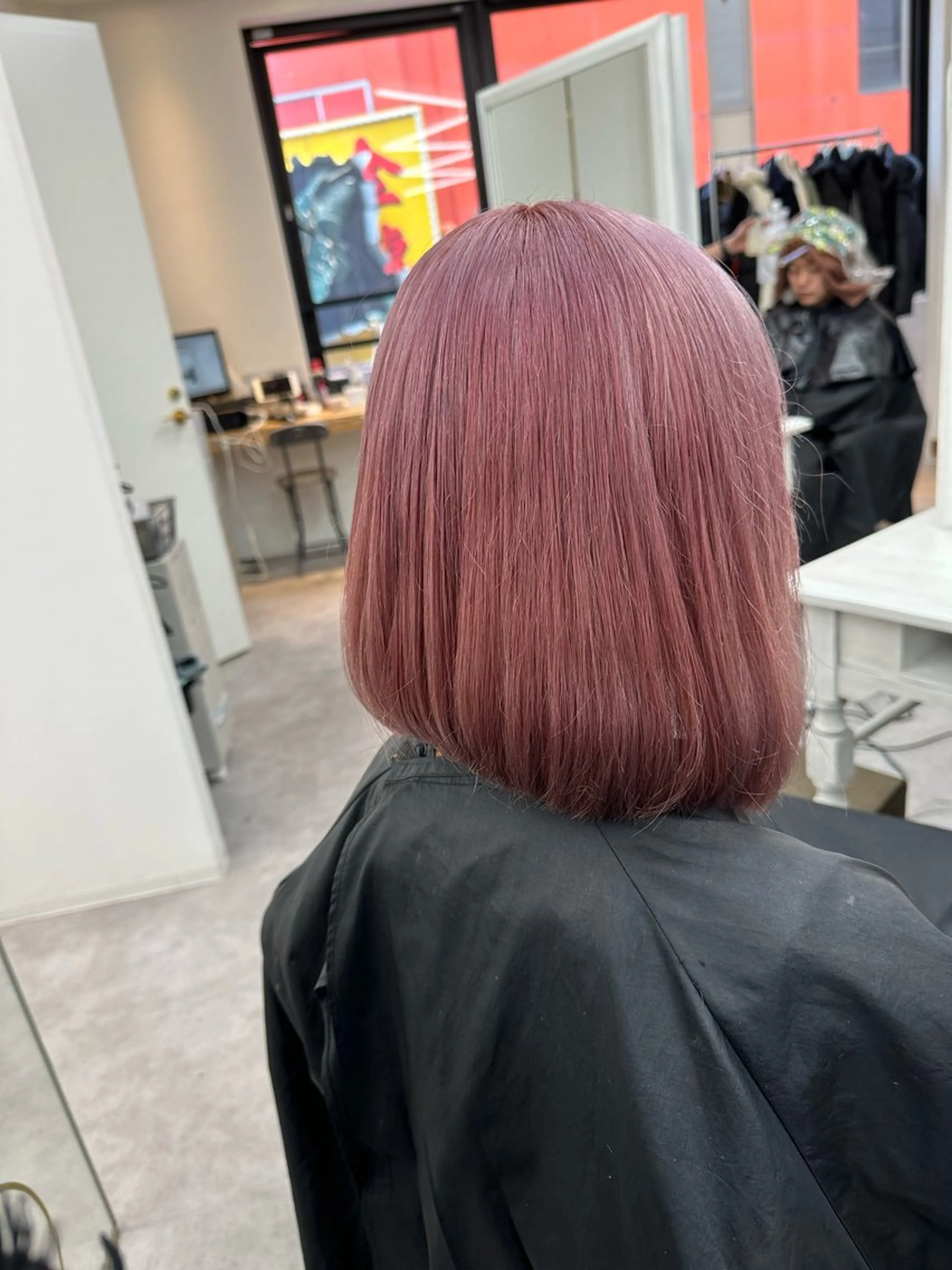 ミディアム ピンクラベンダー ヘアカラー 韓国ヘア×ハイトーン AYA💫のヘアスタイル