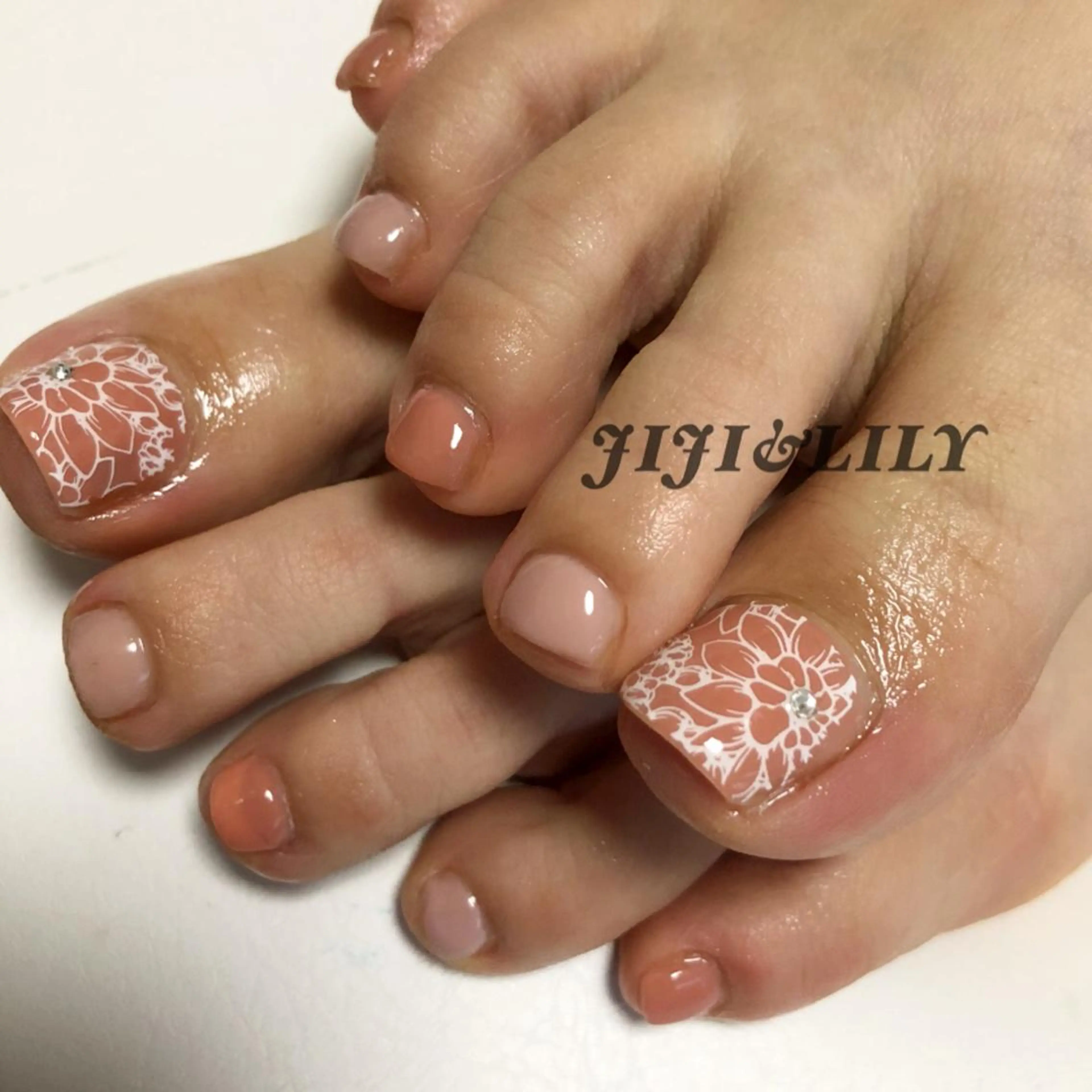 ネイル フラワーネイル 豊田 圭子のネイルデザイン