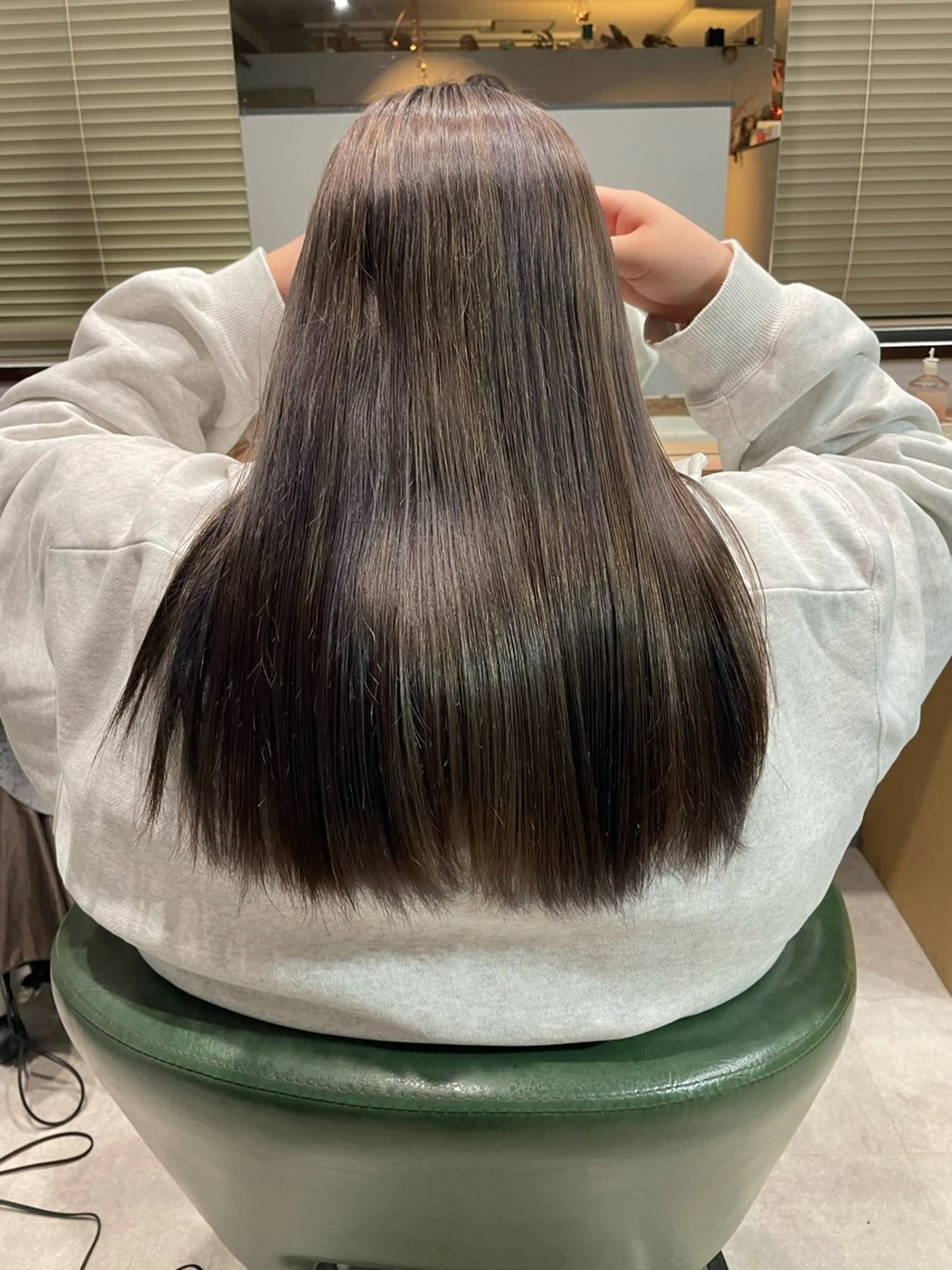 縮毛矯正 トリートメント Urio所属・今雪 聡美のヘアスタイル