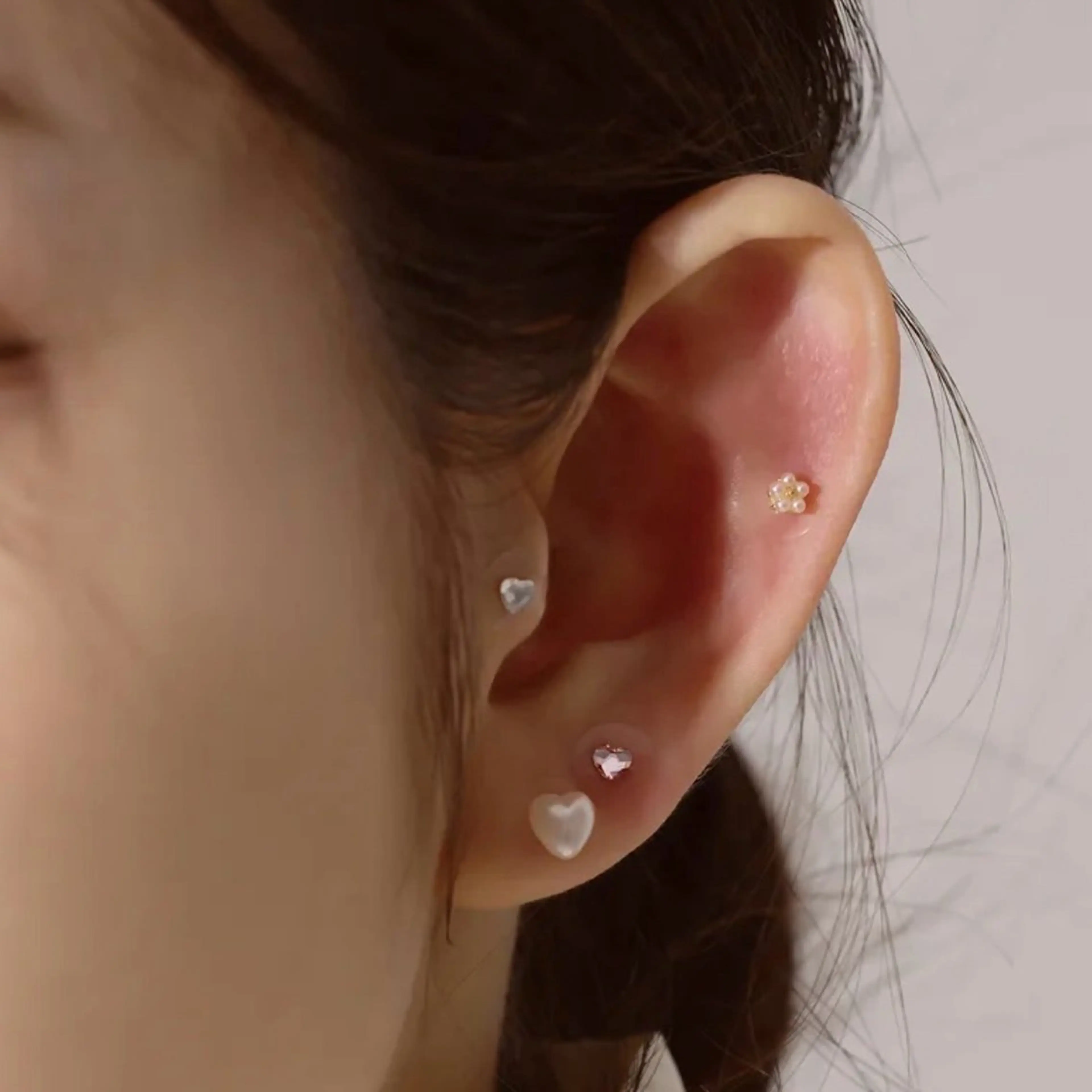 フルコーデ（両耳10粒まで）の写真