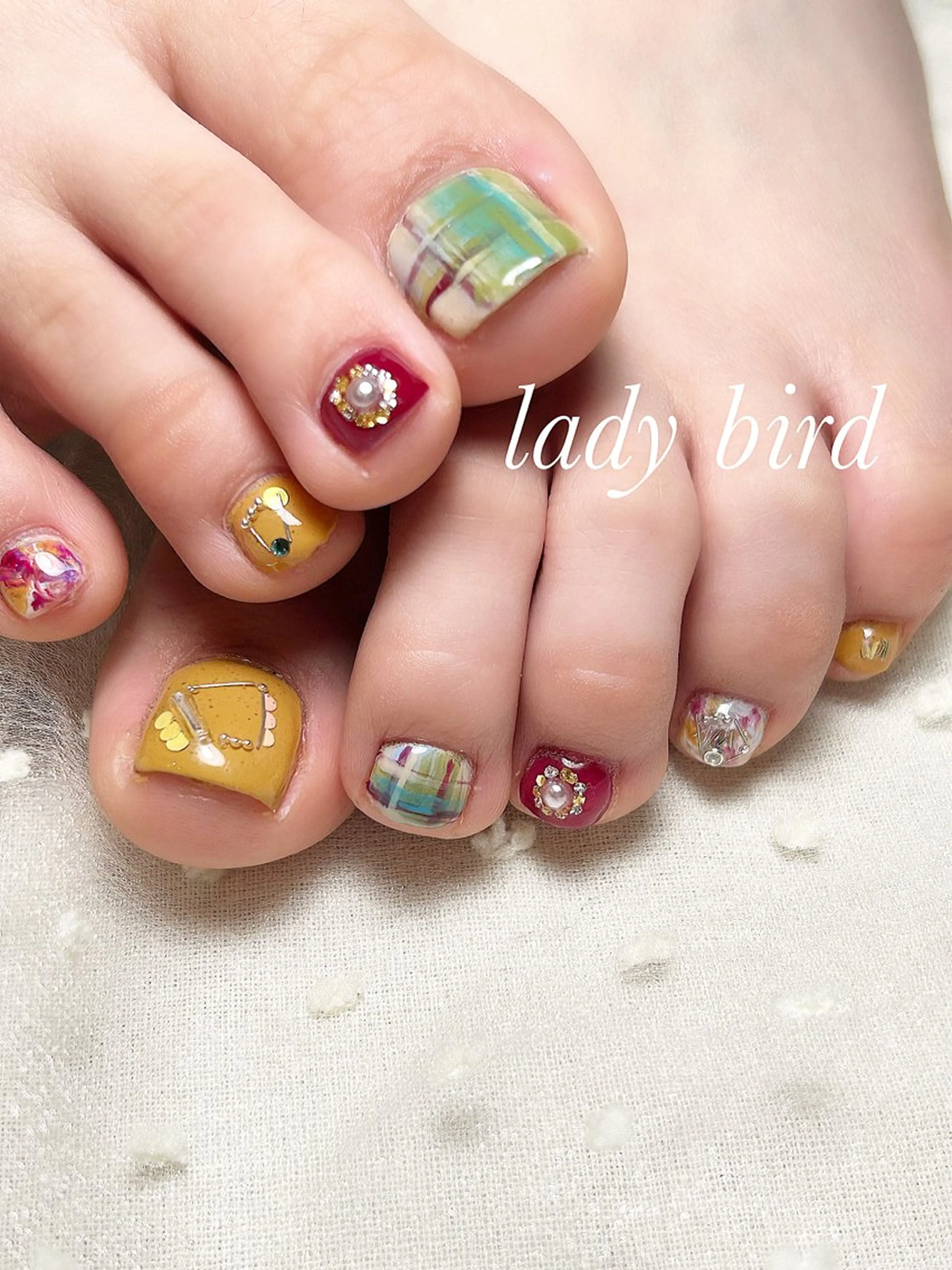 ネイル lady bird yoshieのネイルデザイン