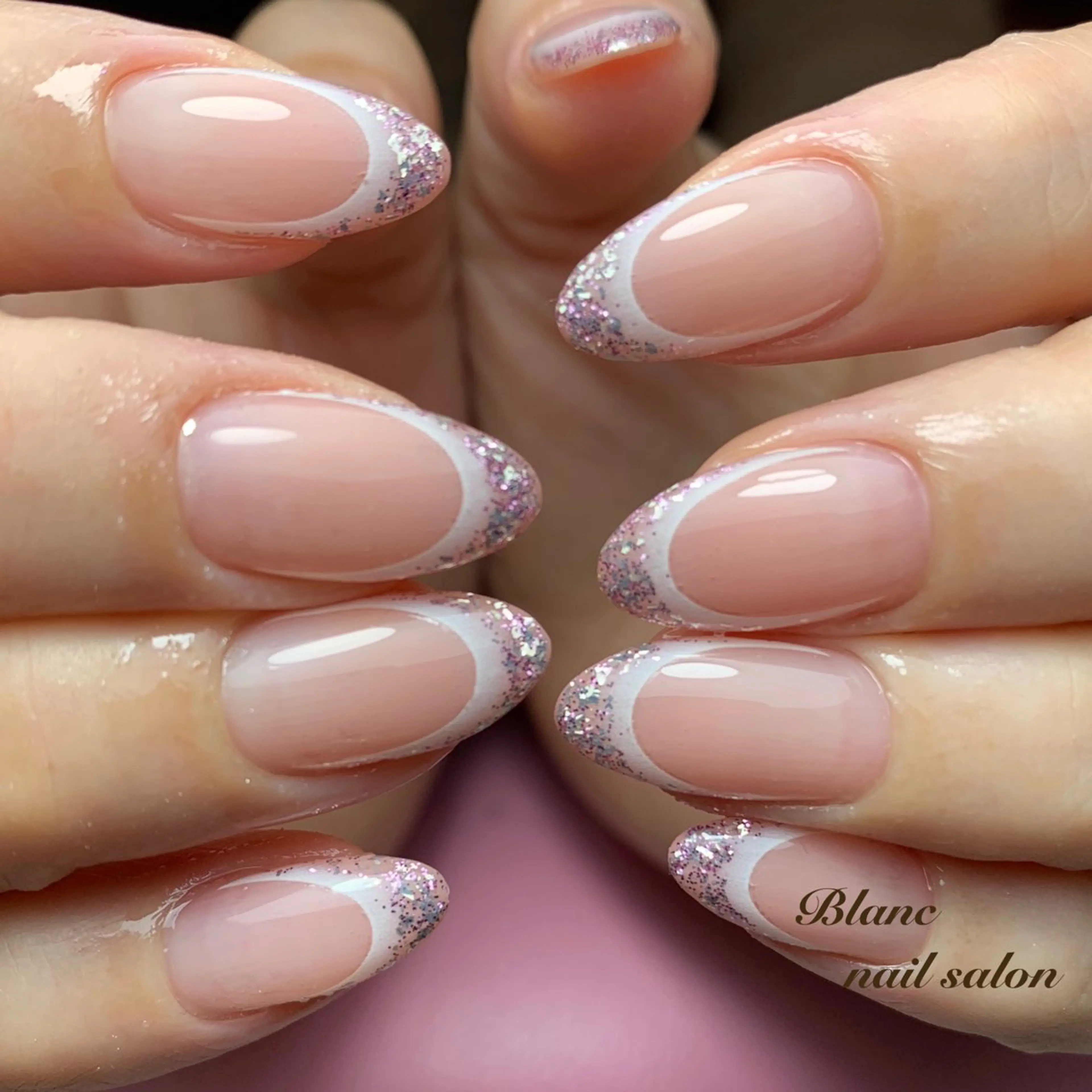 ミディアム Blanc ブランのネイルデザイン