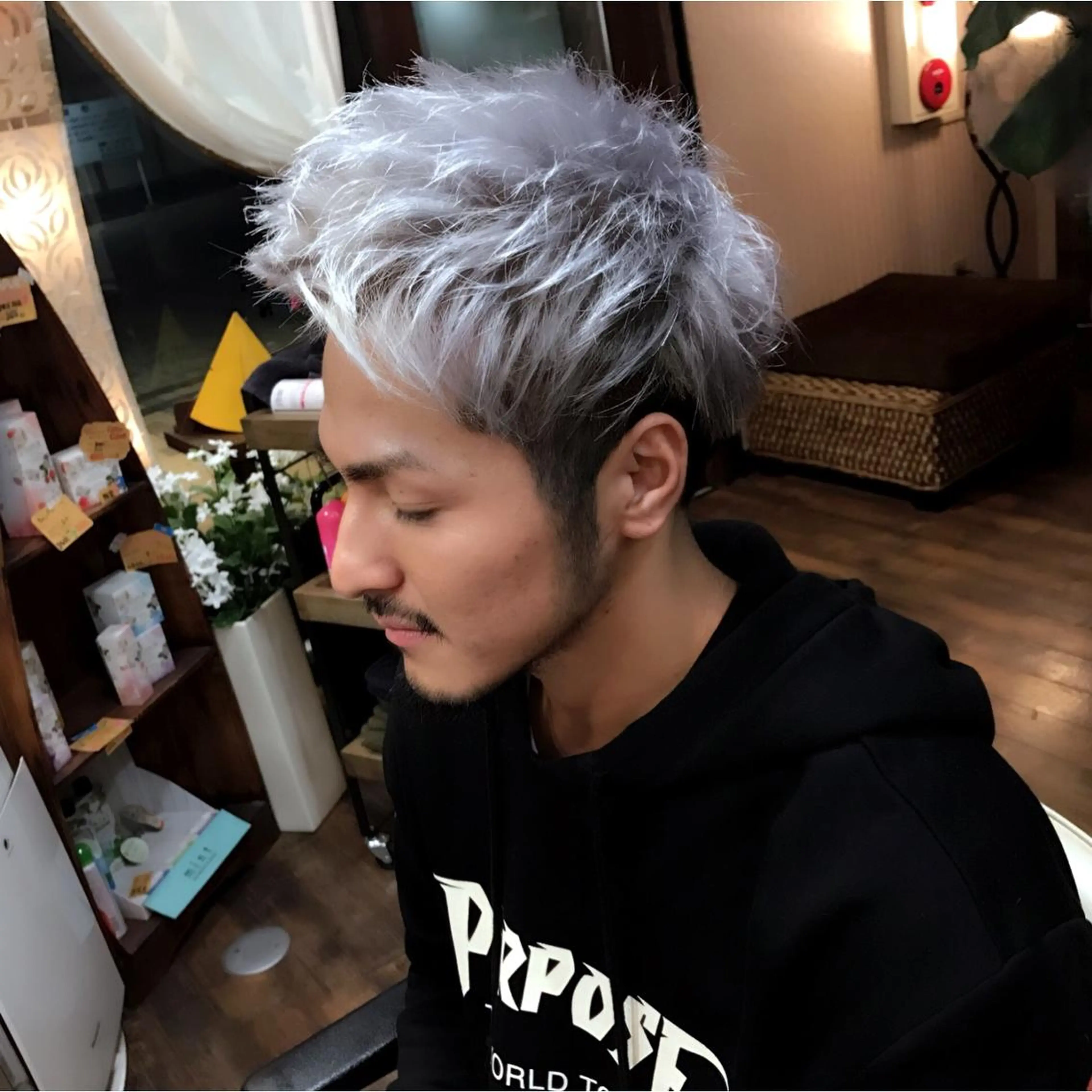 ショート カラー パーマ メンズ 河内 哲也のヘアスタイル