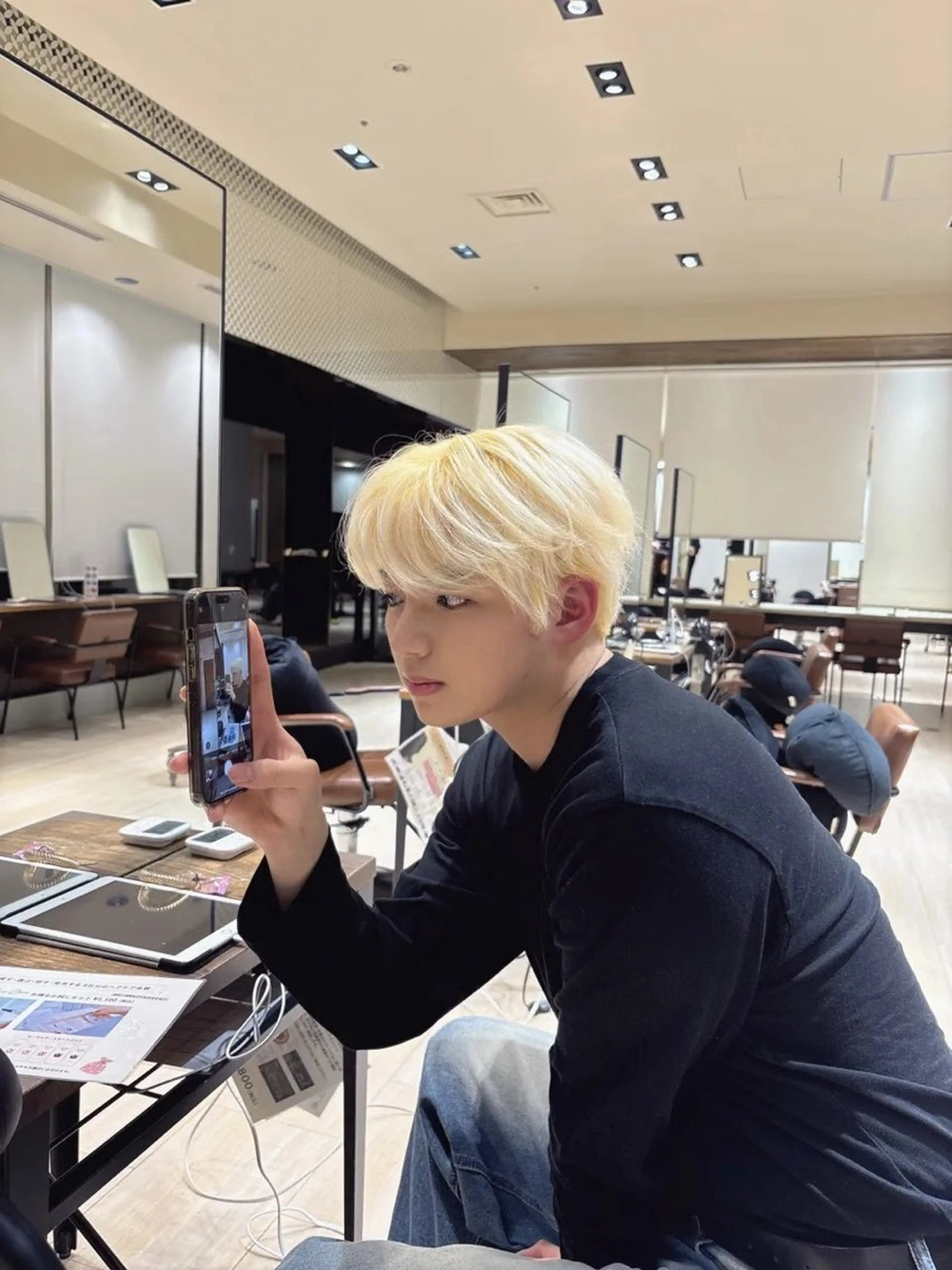 カラー 韓国ヘア/レイヤー/ 顔まわり足立遥奈のヘアスタイル