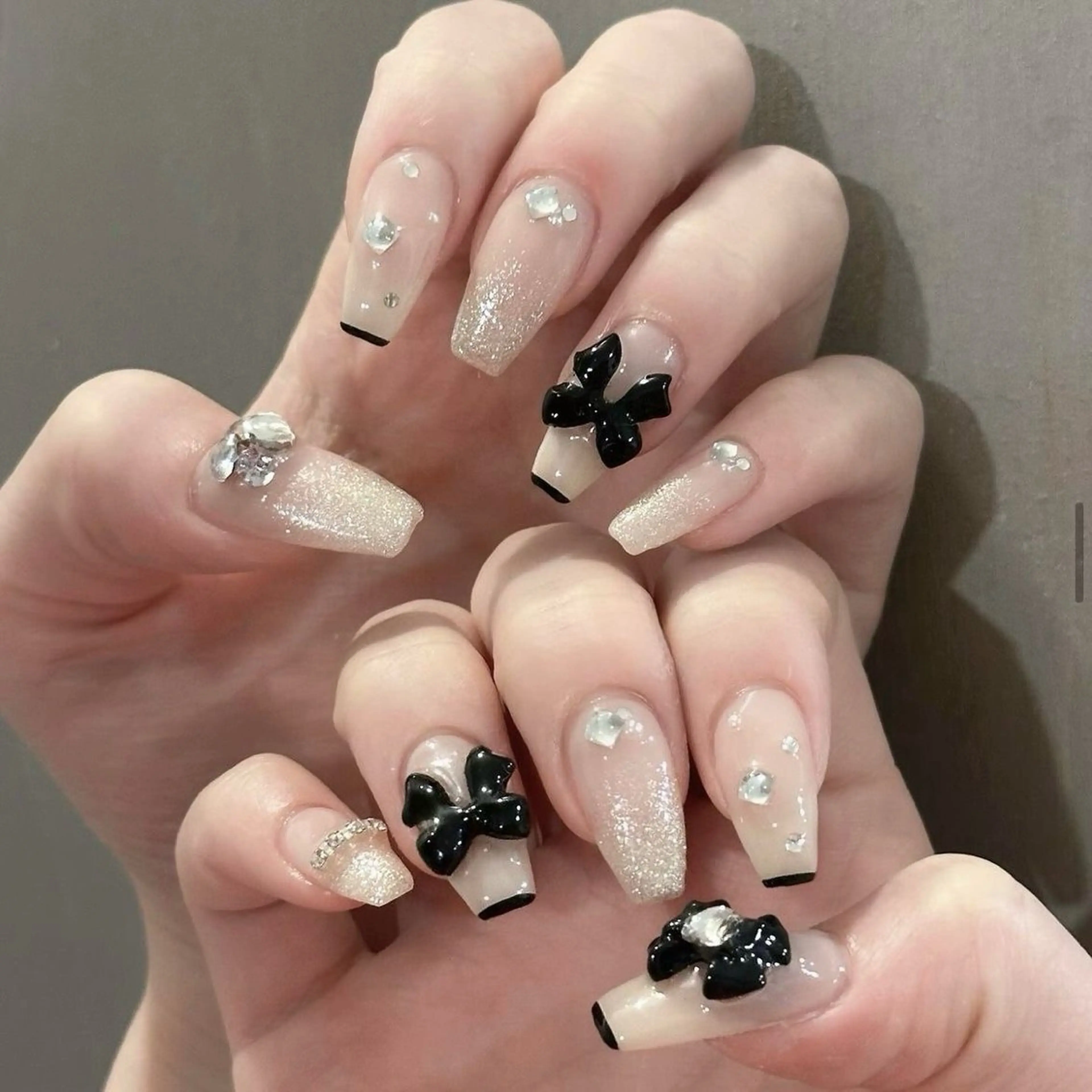 ネイル 長さ出し フレンチネイル グラデーション 卒業式 マグネットネイル ハンドネイル MIHANA NAILのネイルデザイン