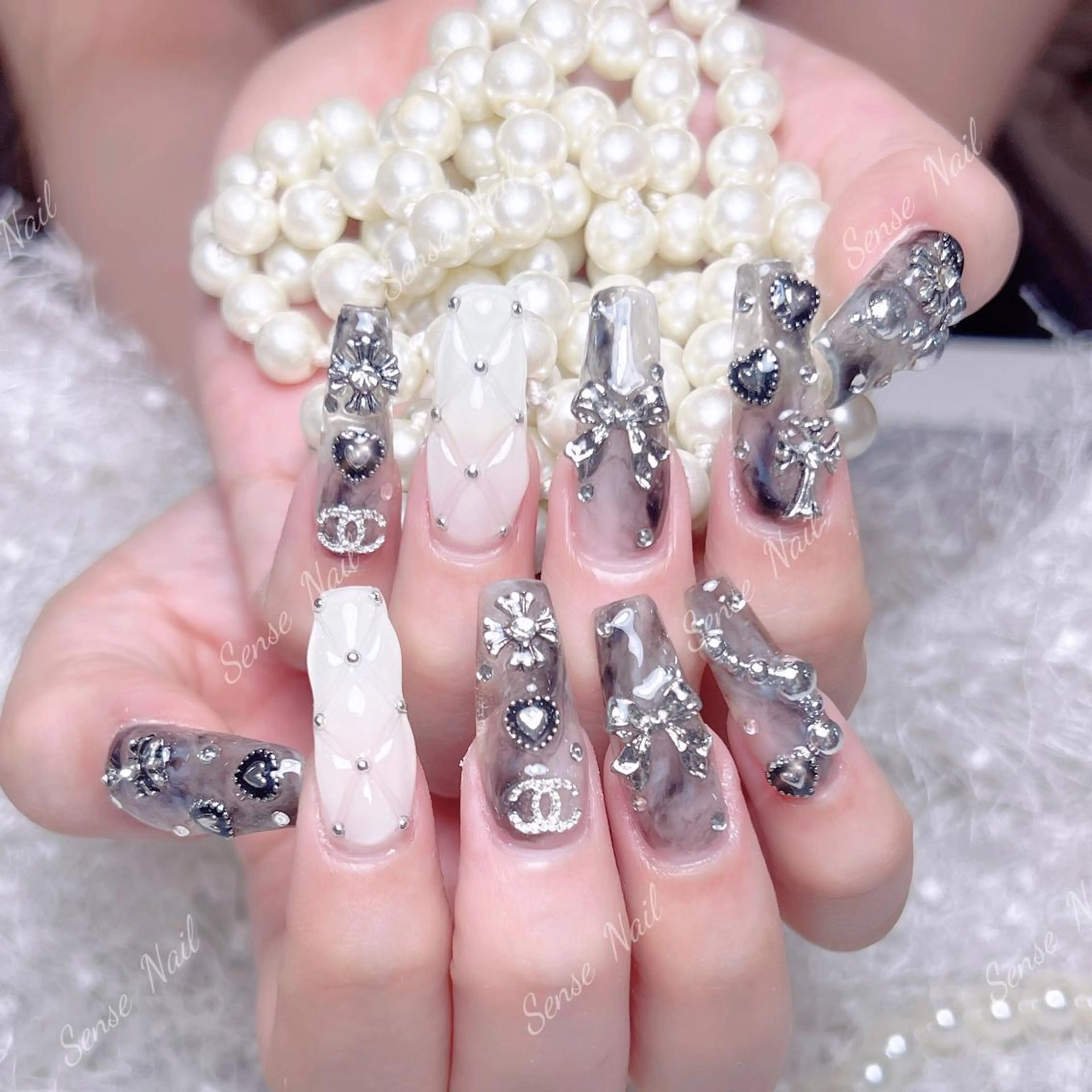 ネイル ハンドネイル ハンドケア Feinn Ink💕のネイルデザイン