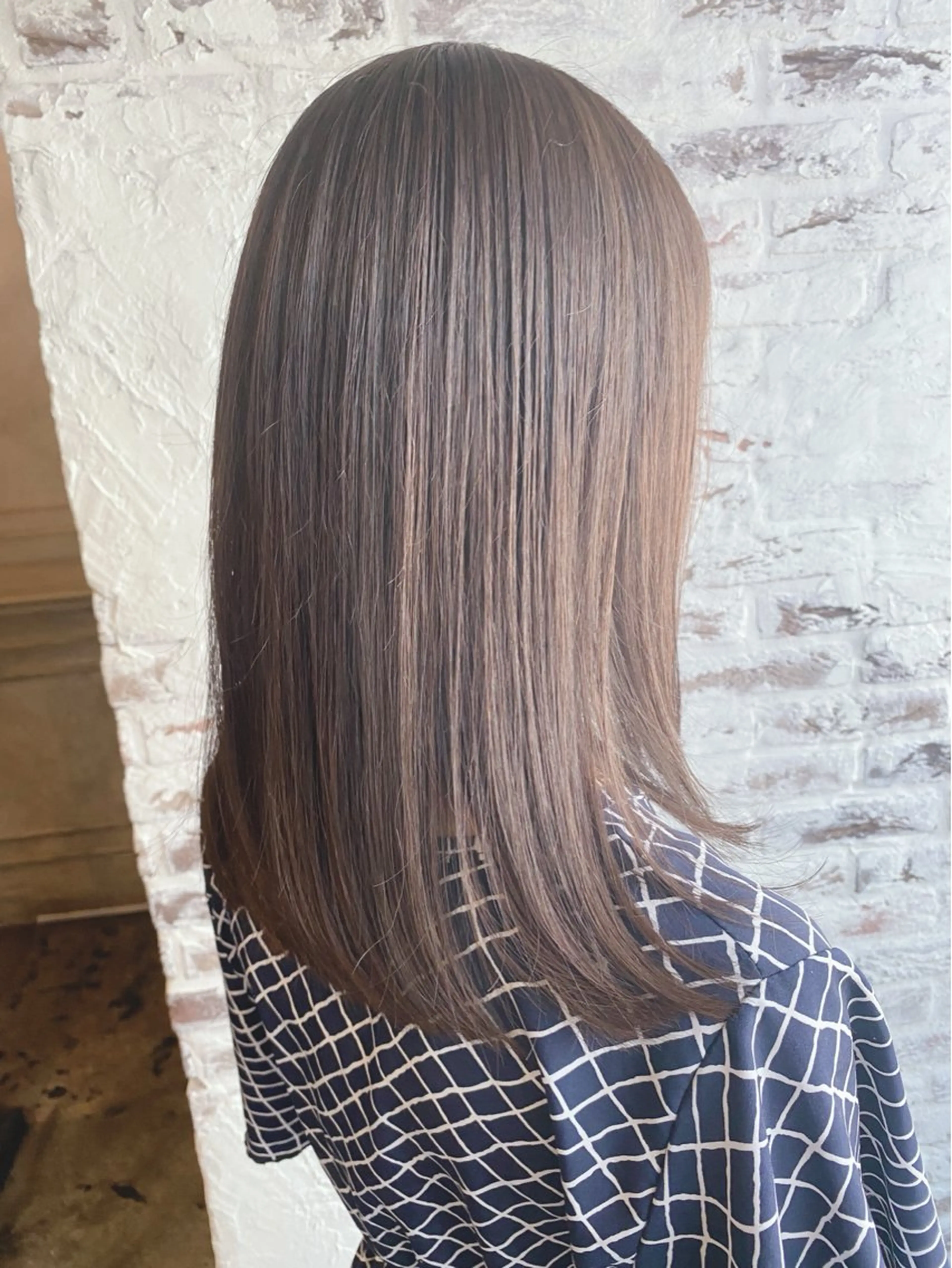 カラー アッシュ アッシュグレー グレージュ ヘアカラー トリートメント conne& ririのヘアスタイル