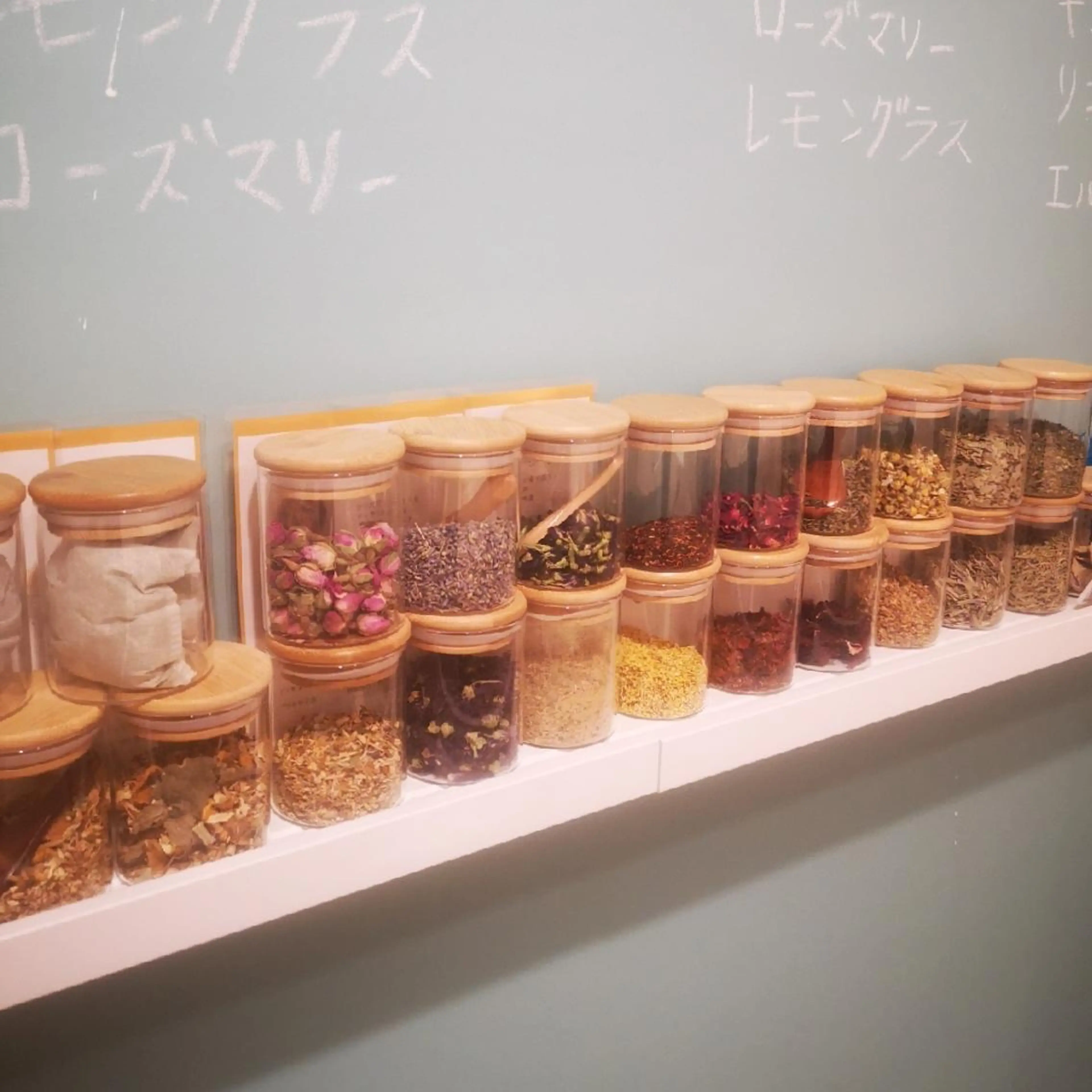 【ペア利用】選べるドリンク付【ハーブ・よもぎ蒸し】人気No1滝汗タイハーブ　60分まで自由設定👌の写真