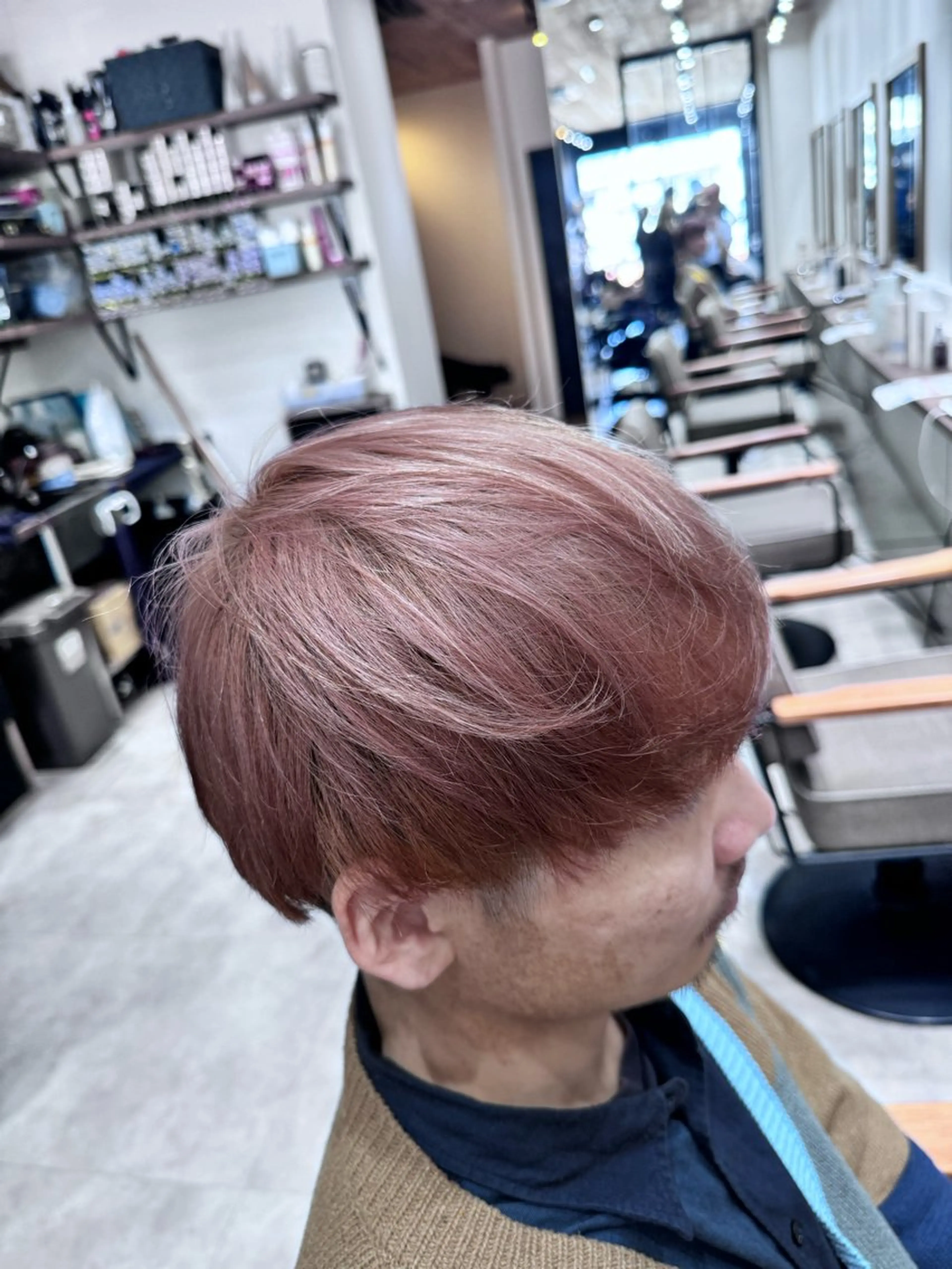 ショート カラー ブリーチ ピンクカラー 花見 亜沙美のヘアスタイル