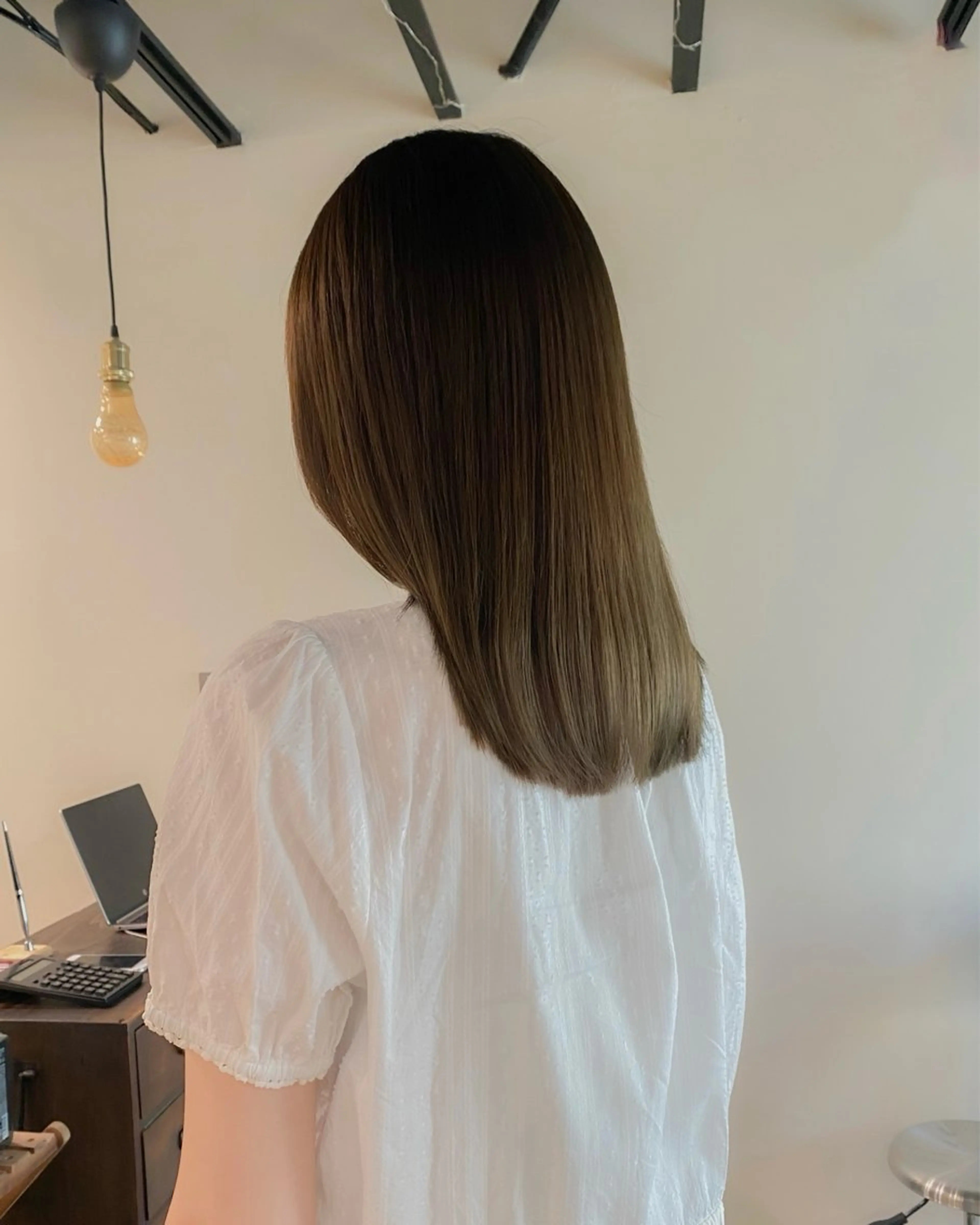 ミディアム カラー ブリーチ 透明感カラー 板谷みさき /艶ボブ/藤沢美容室のヘアスタイル