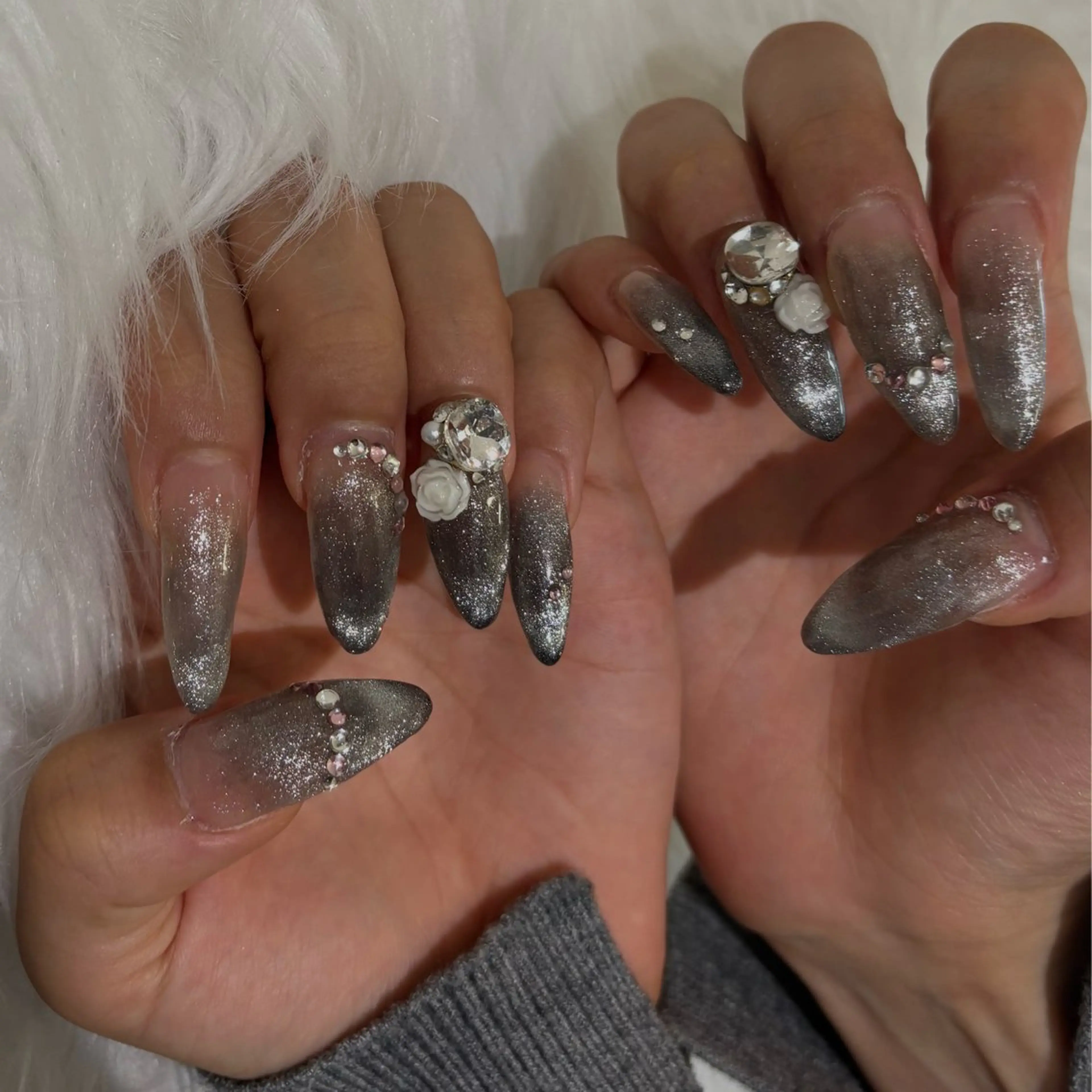 ネイル アートネイル 長さ出し フットネイル ハート キラキラネイル Vante梅田店所属・vante_aimi .パラジェル取扱店のネイルデザイン