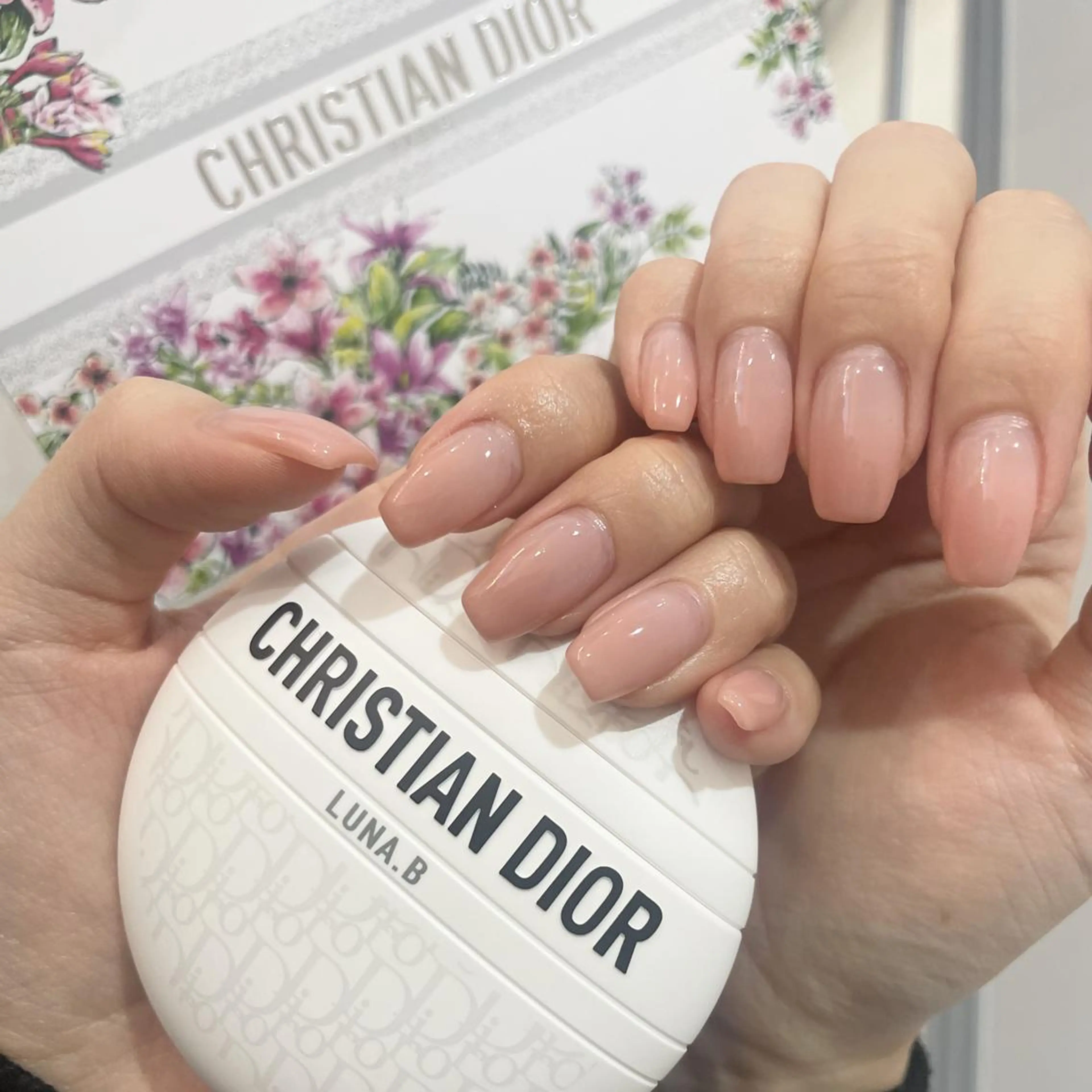 ネイル ハンドネイル nail LUNA BLANCのネイルデザイン