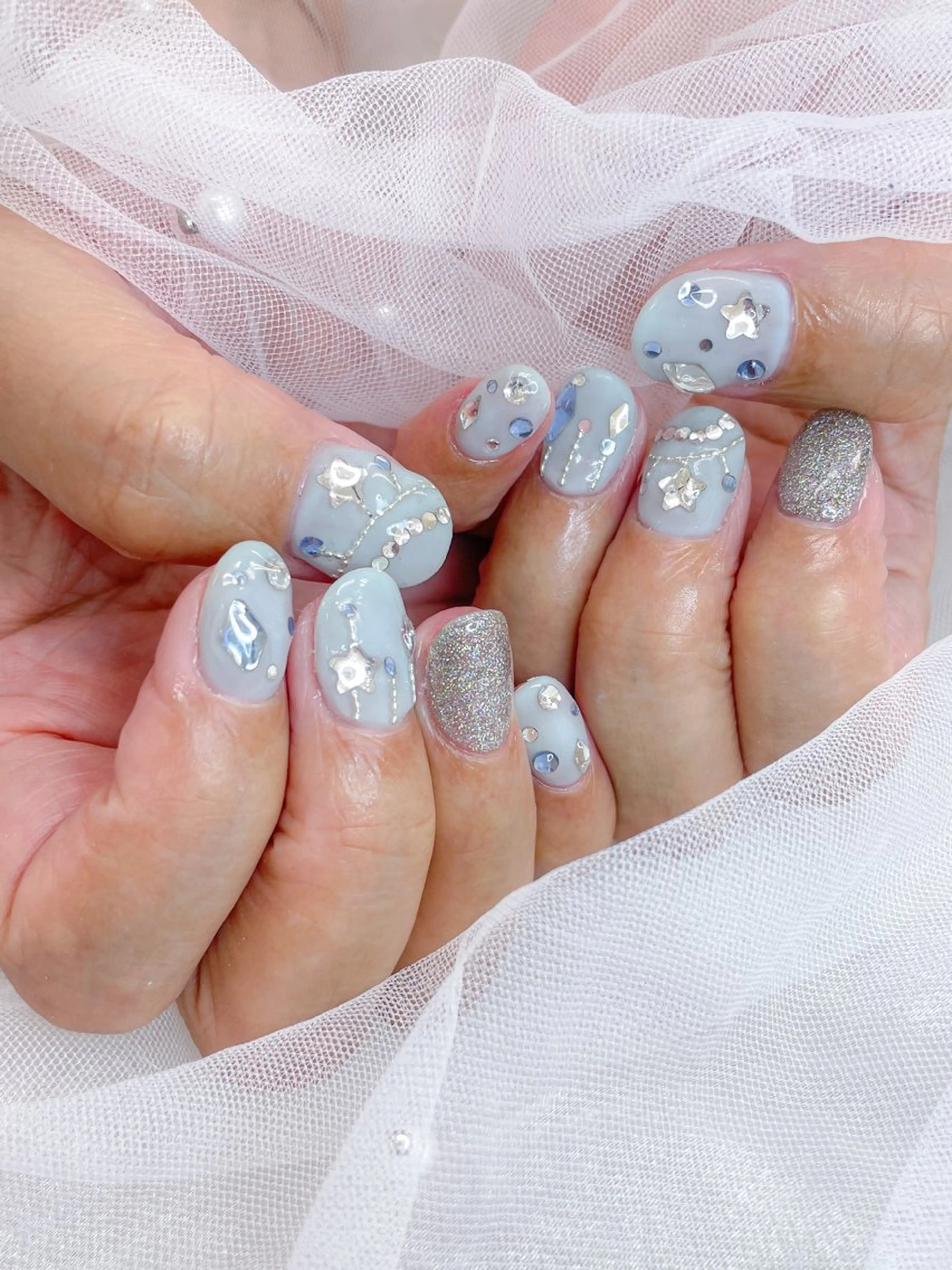 ネイル 水色 ハンドネイル 五十嵐 美智のネイルデザイン