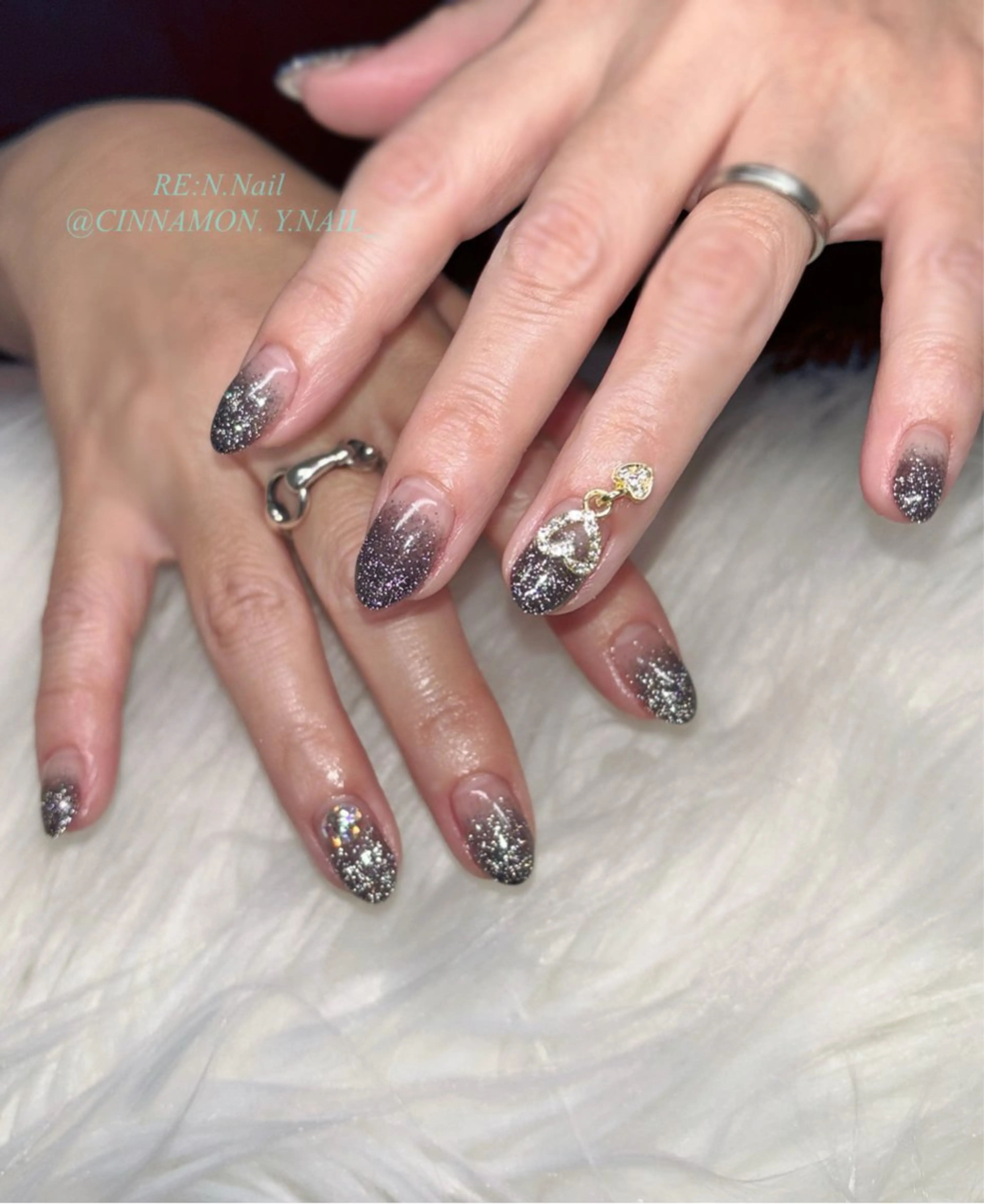 ネイル Yuna🩵 RE:N.Nailのネイルデザイン