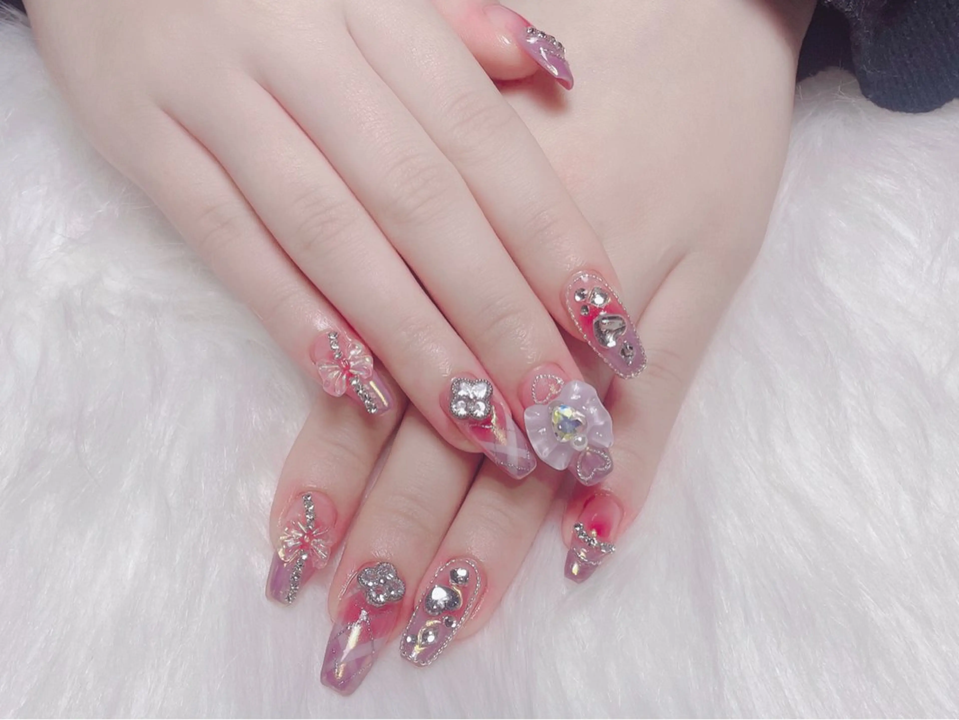 ネイル LuLuネイルサロンMio所属・Mi oのネイルデザイン