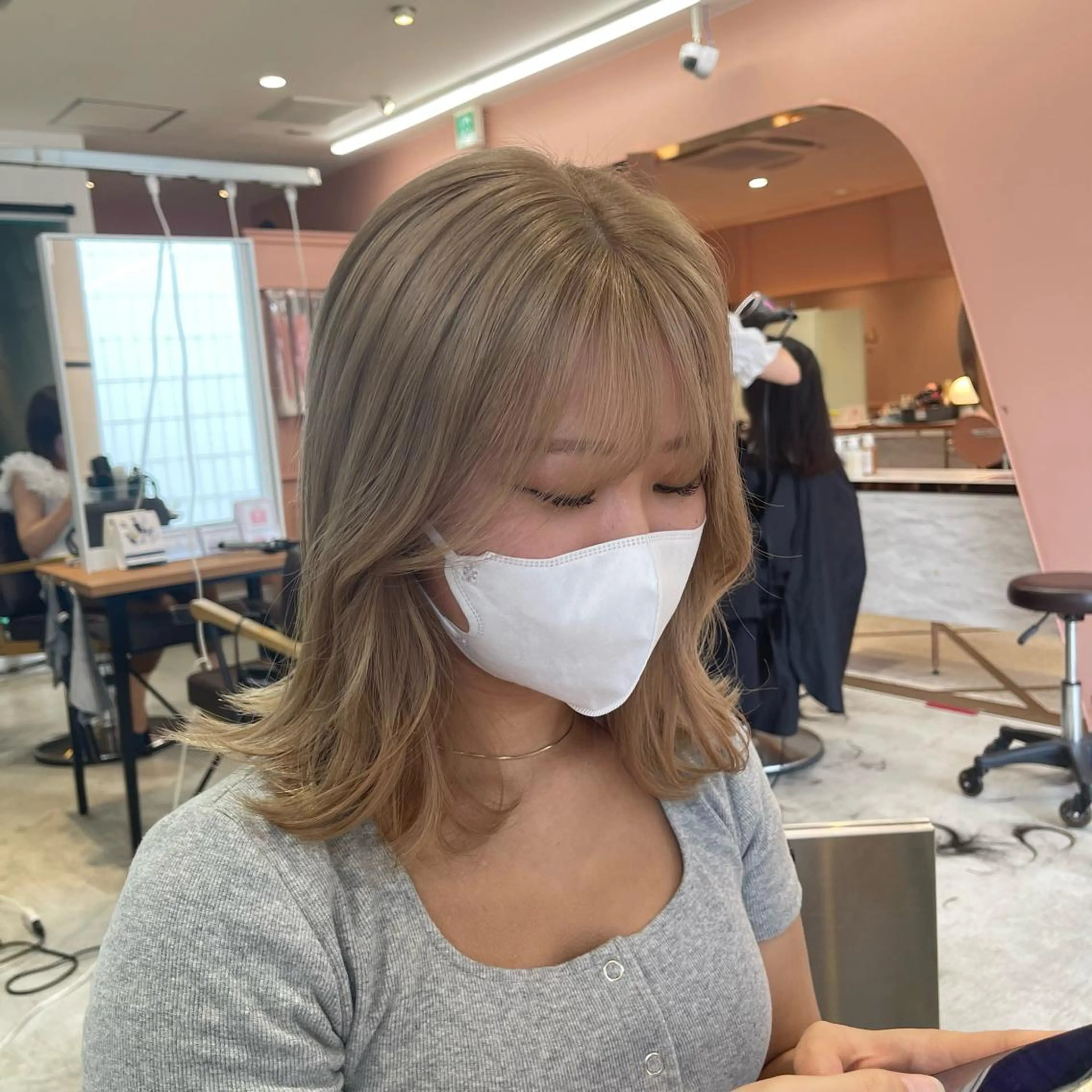 ミディアム カラー nameless miichiのヘアスタイル