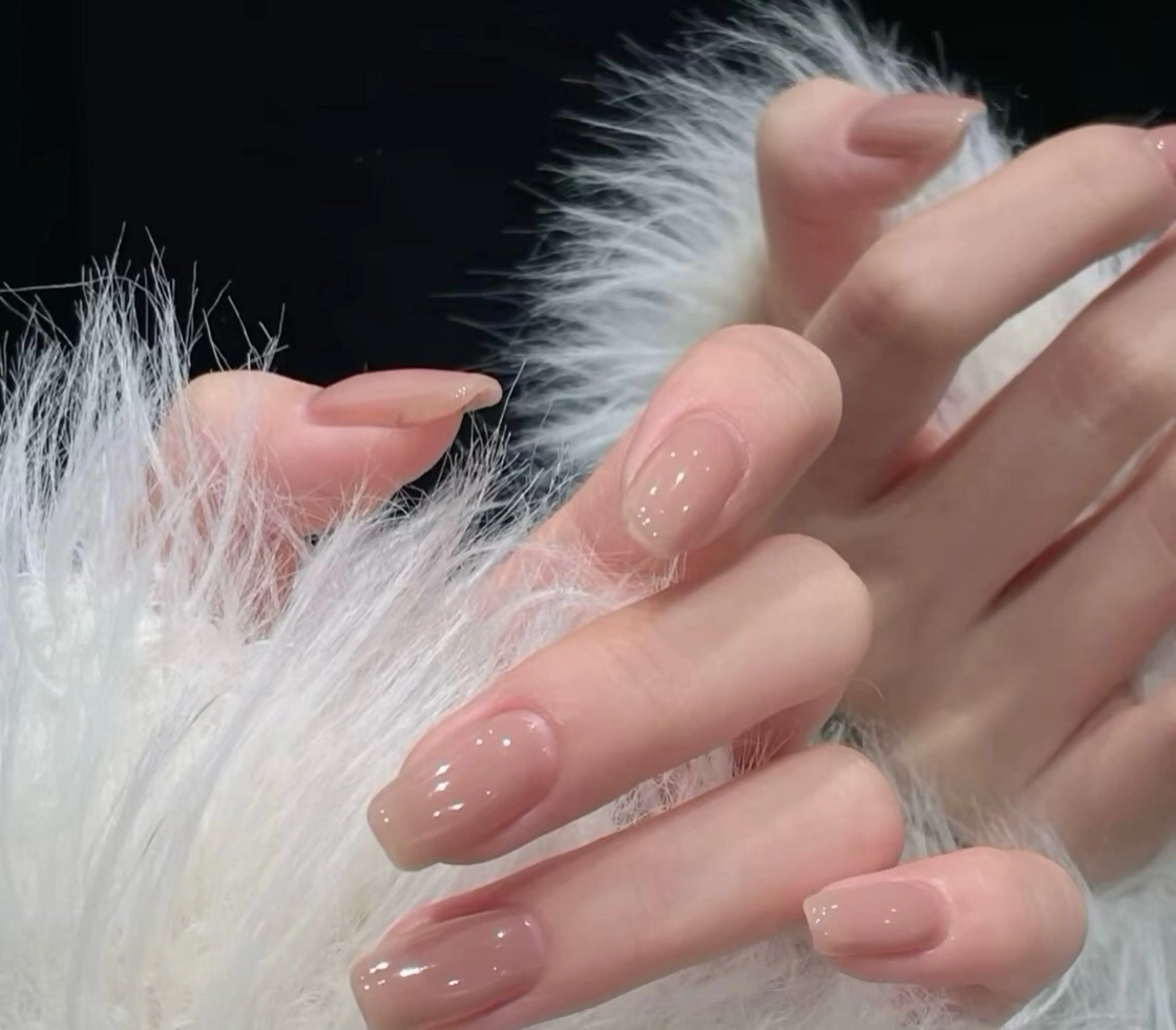 ネイル チークネイル 長さ出し フラワーネイル フレンチネイル ガーリー sun nail池袋 モデル募集のネイルデザイン