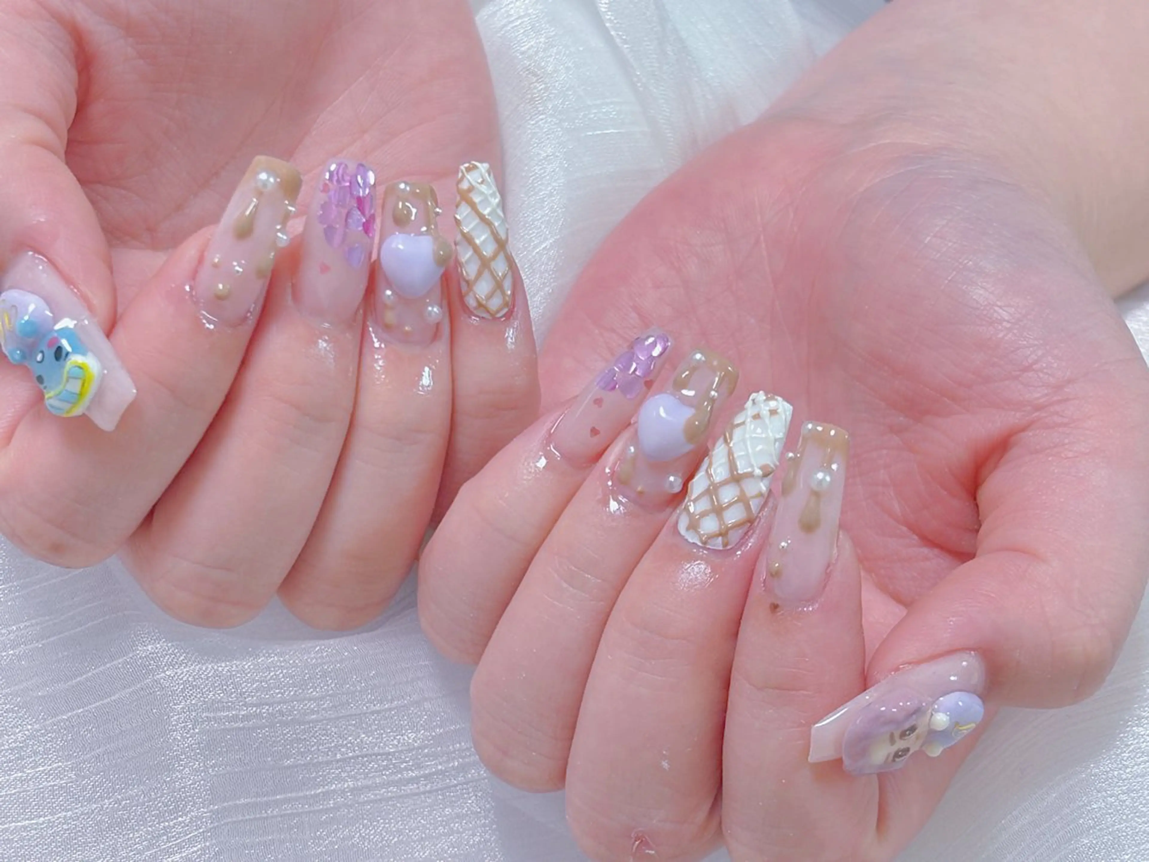 ネイル ネイルサロンエクラ 🫧Shizukaのネイルデザイン