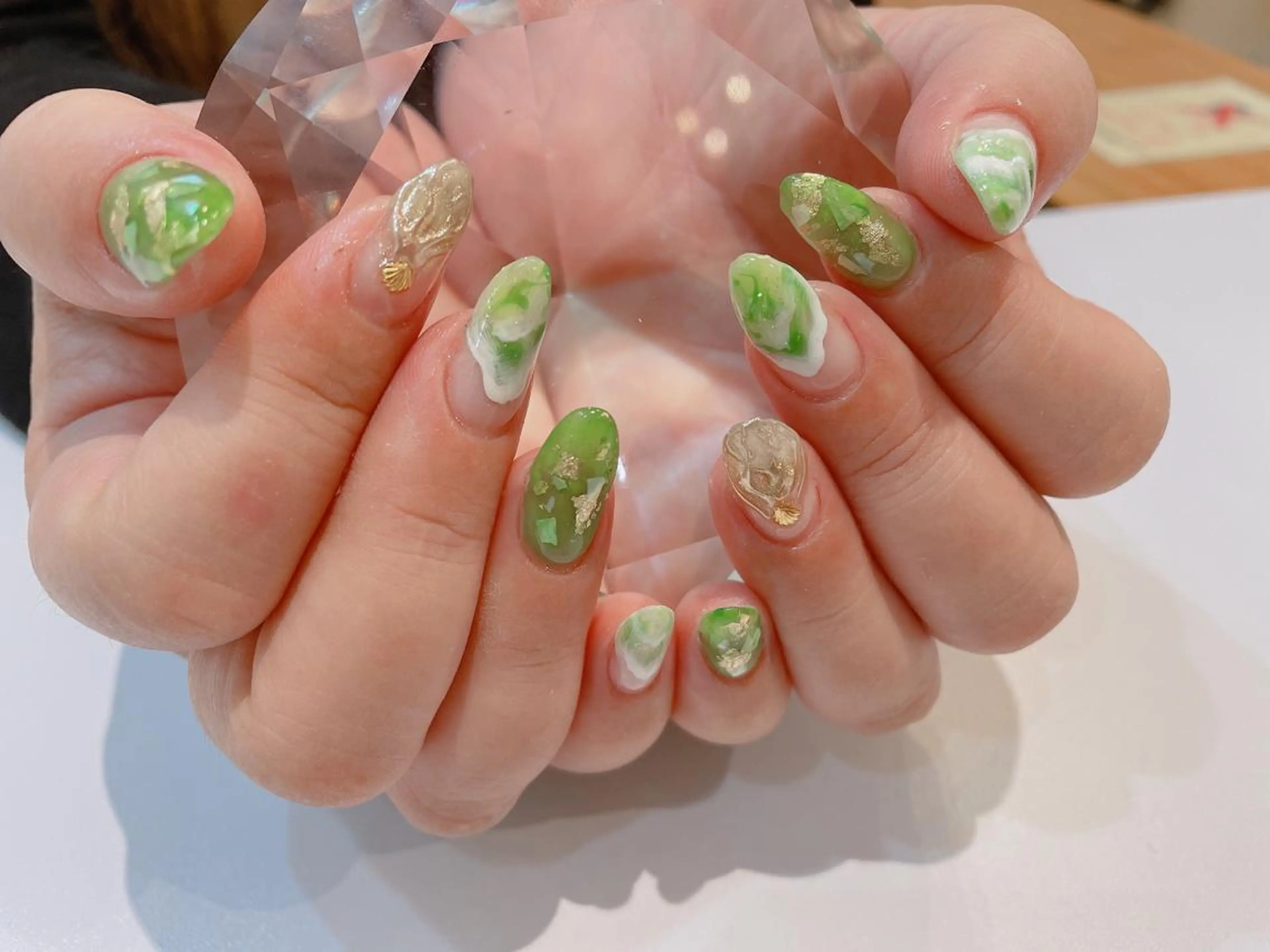 ネイル グリーン 夏ネイル SINCERELY シンシアリー🌈のネイルデザイン