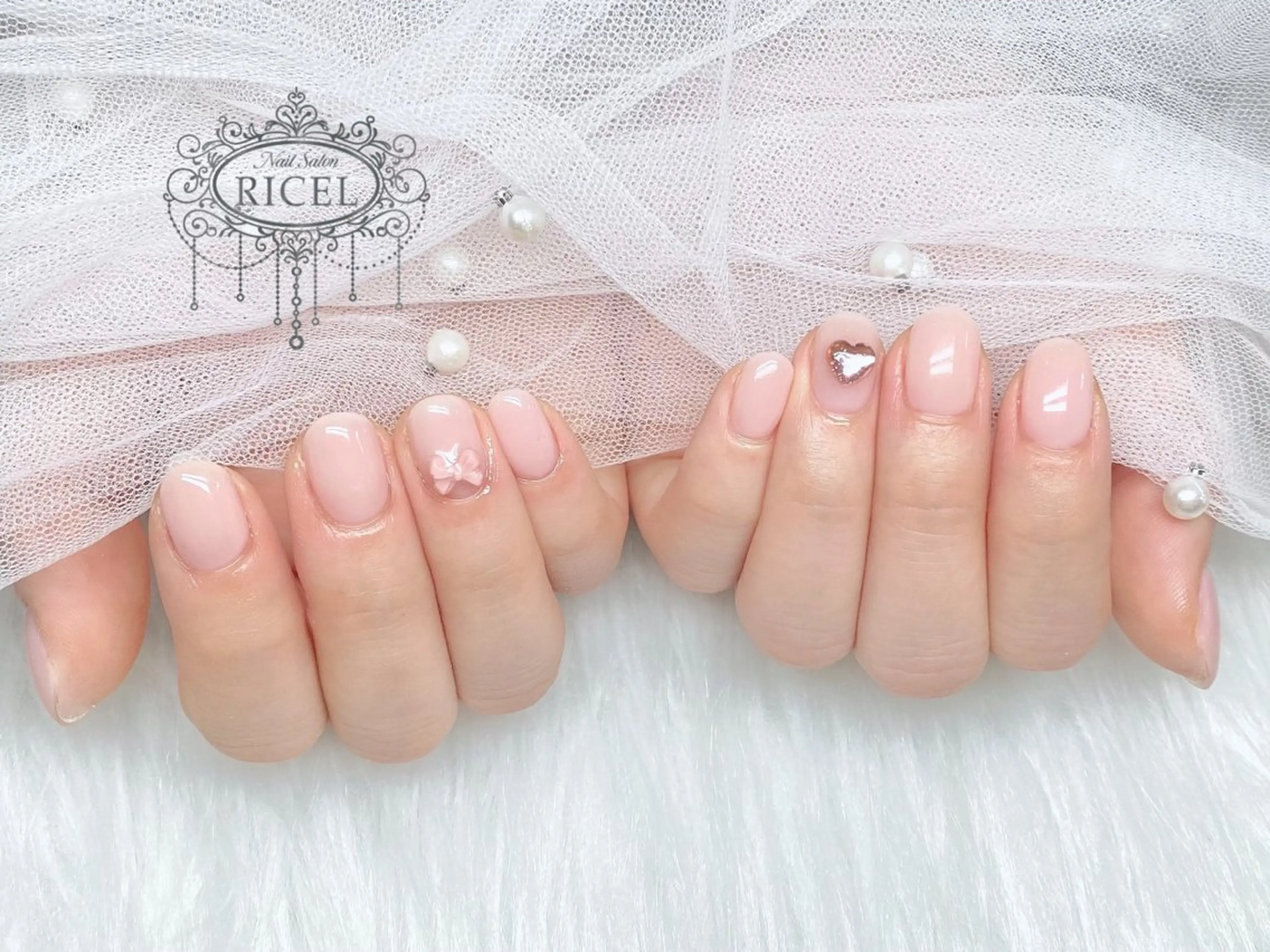 ネイル ハート 韓国ネイル 持ち込み ワンカラーネイル リボン ハンドネイル NANAMI ︎︎♡のネイルデザイン