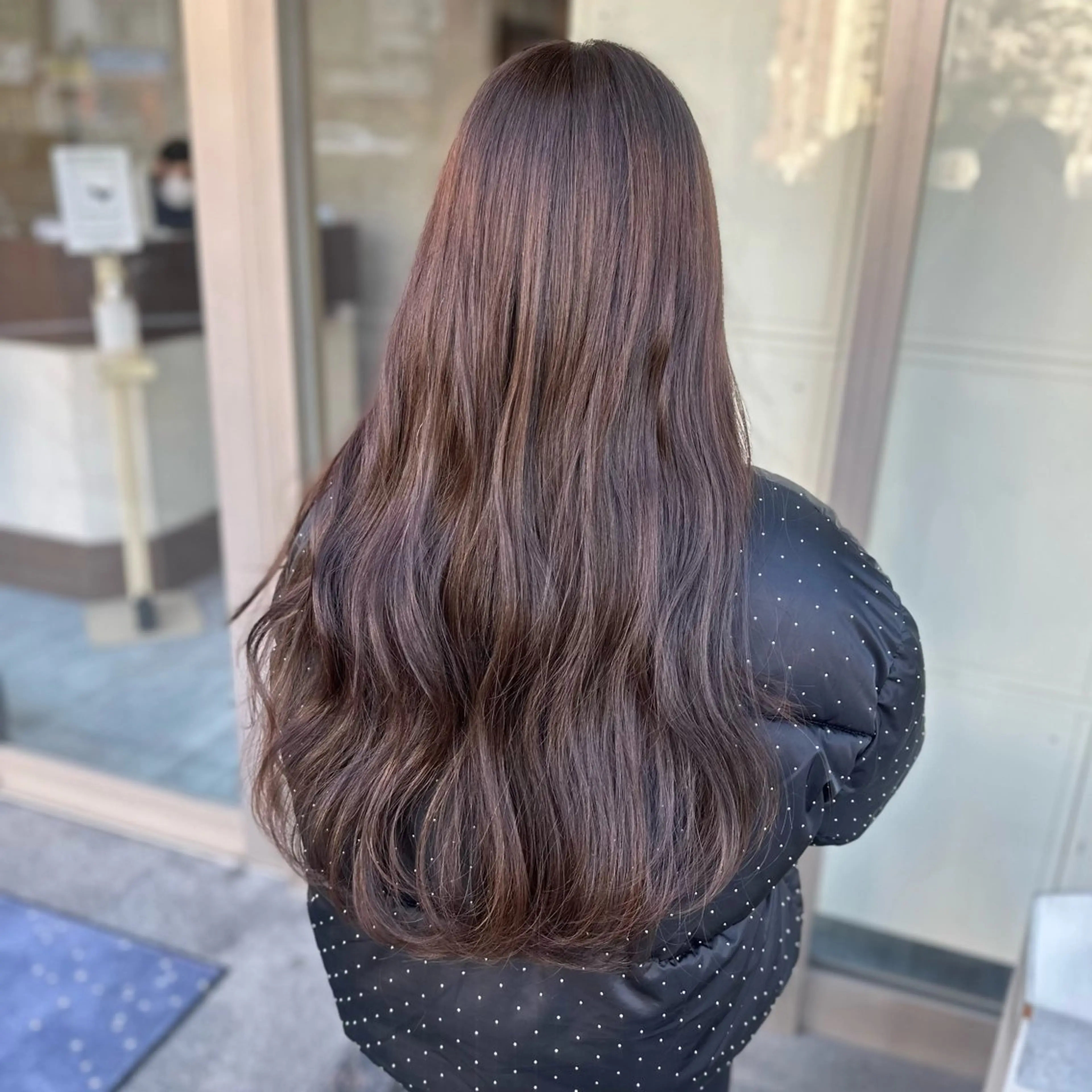 ロング カラー 平野 優菜 / 透明感 ツヤ 暖色のヘアスタイル