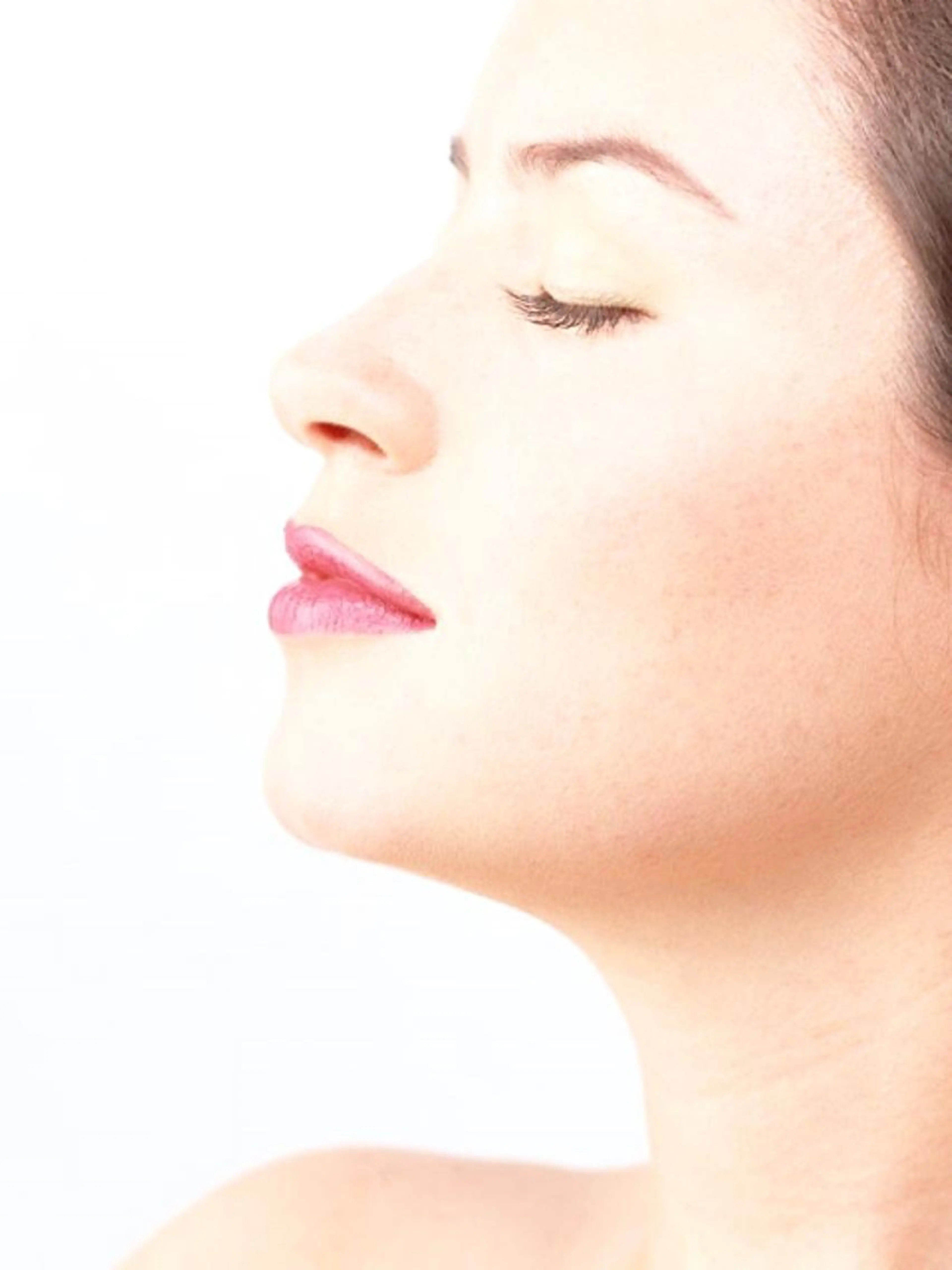 洗浄液使用し、毛穴洗浄、美容液浸透コースの写真