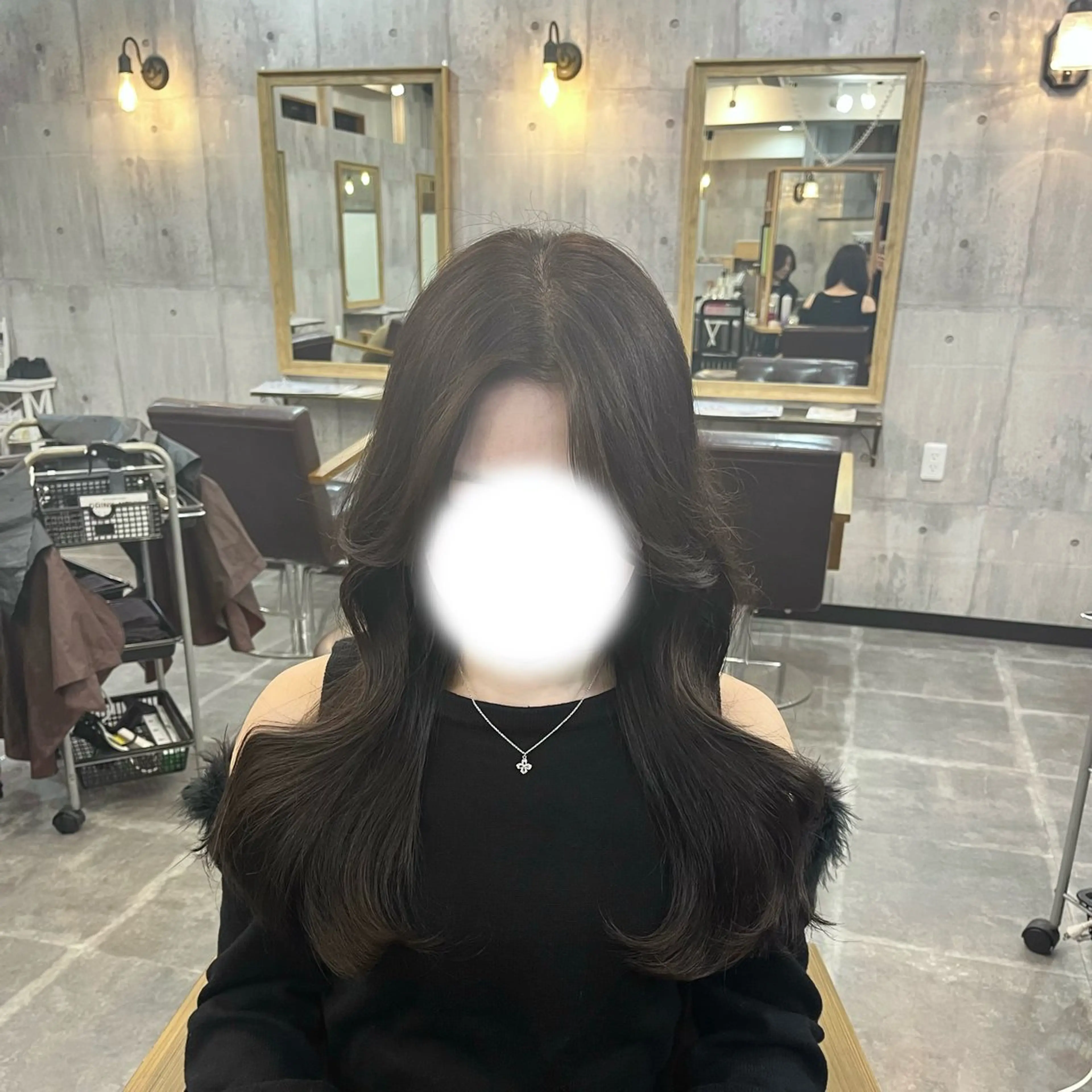 ロング ヘアカラー 🤍 arisa🤍のヘアスタイル