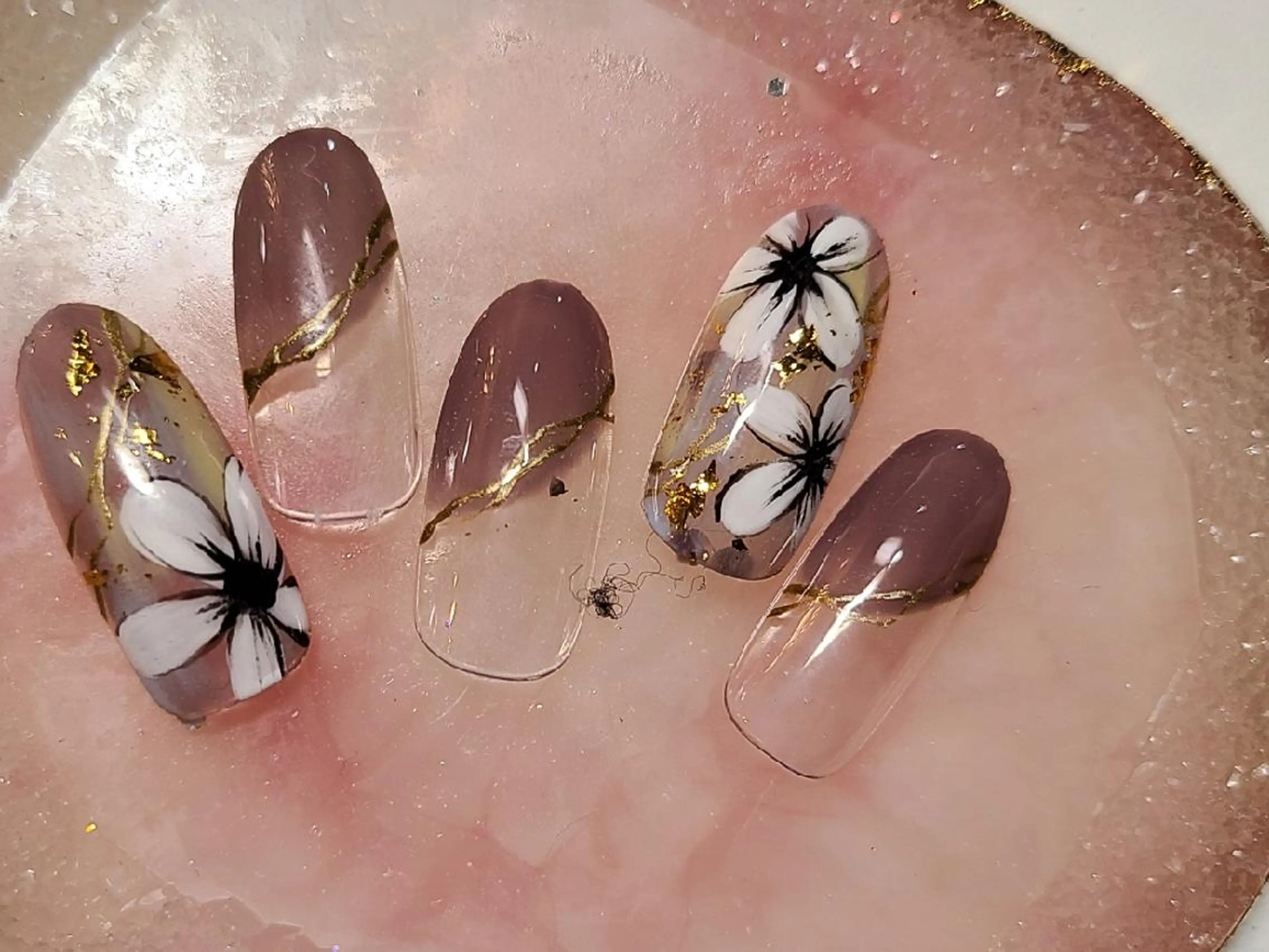 ネイル ビーケア自由が丘所属・えみ えみのネイルデザイン