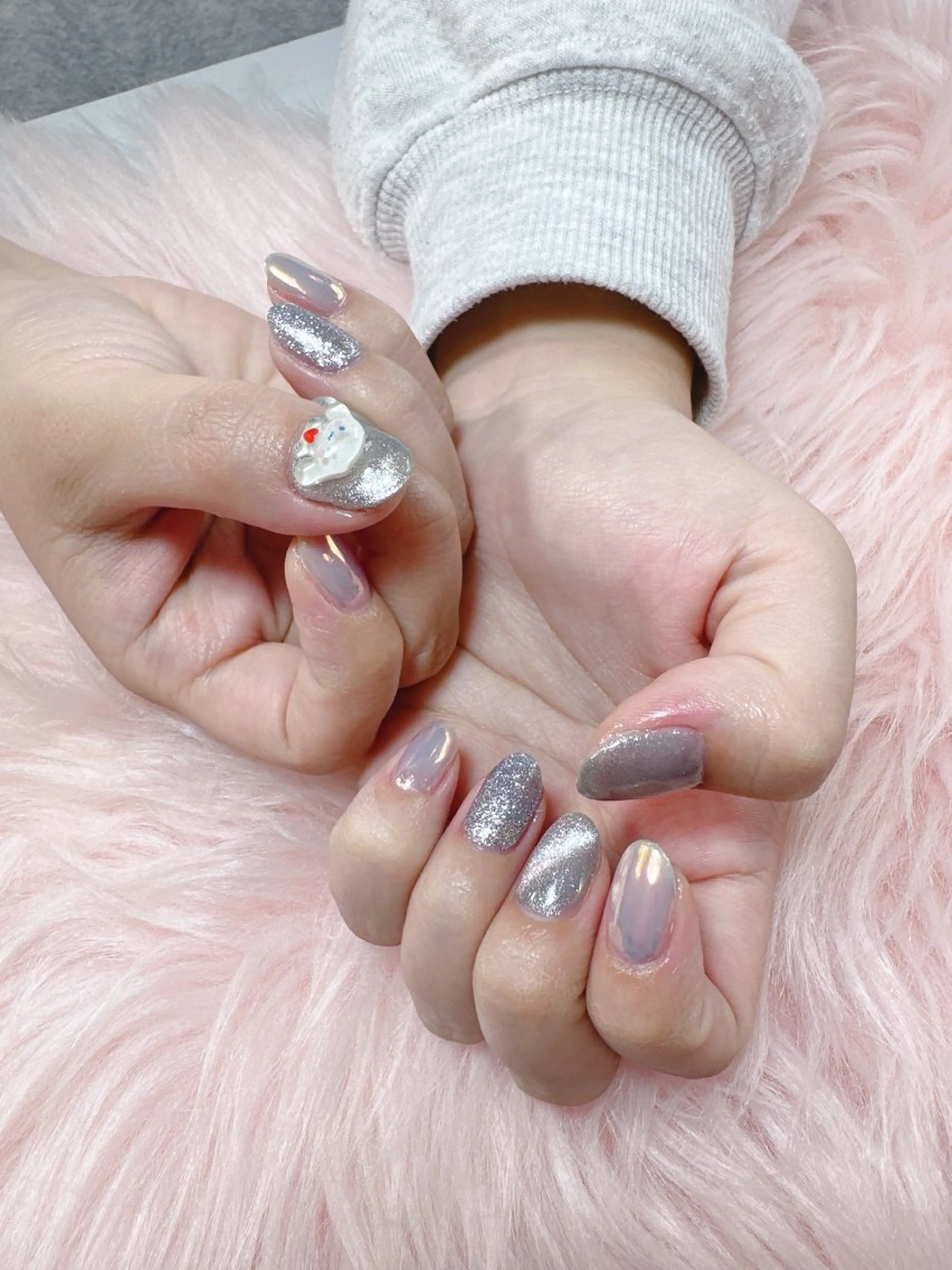 ネイル キラキラネイル ラメ(グリッター) ミラーネイル Mignon Reve所属・MignonReve ☺︎MIYUのネイルデザイン